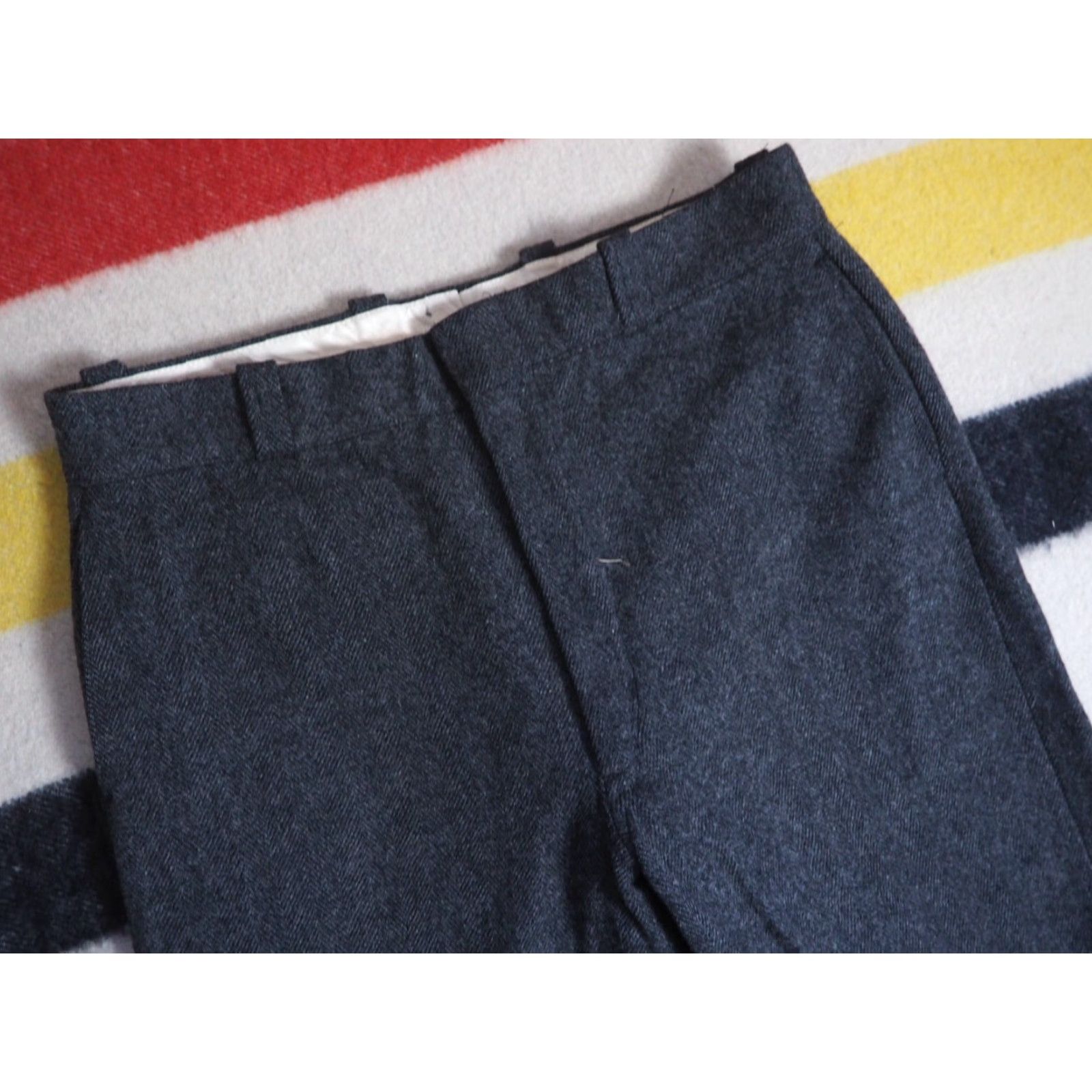 Vintage VINTAGE Woolrich Field Pants Mens 36x29 Wool Gray 60s 70s Outdoor Military/Landgirl Flat Front Straight Leg USA Size US 36 / EU 52 - 3 Thumbnail
