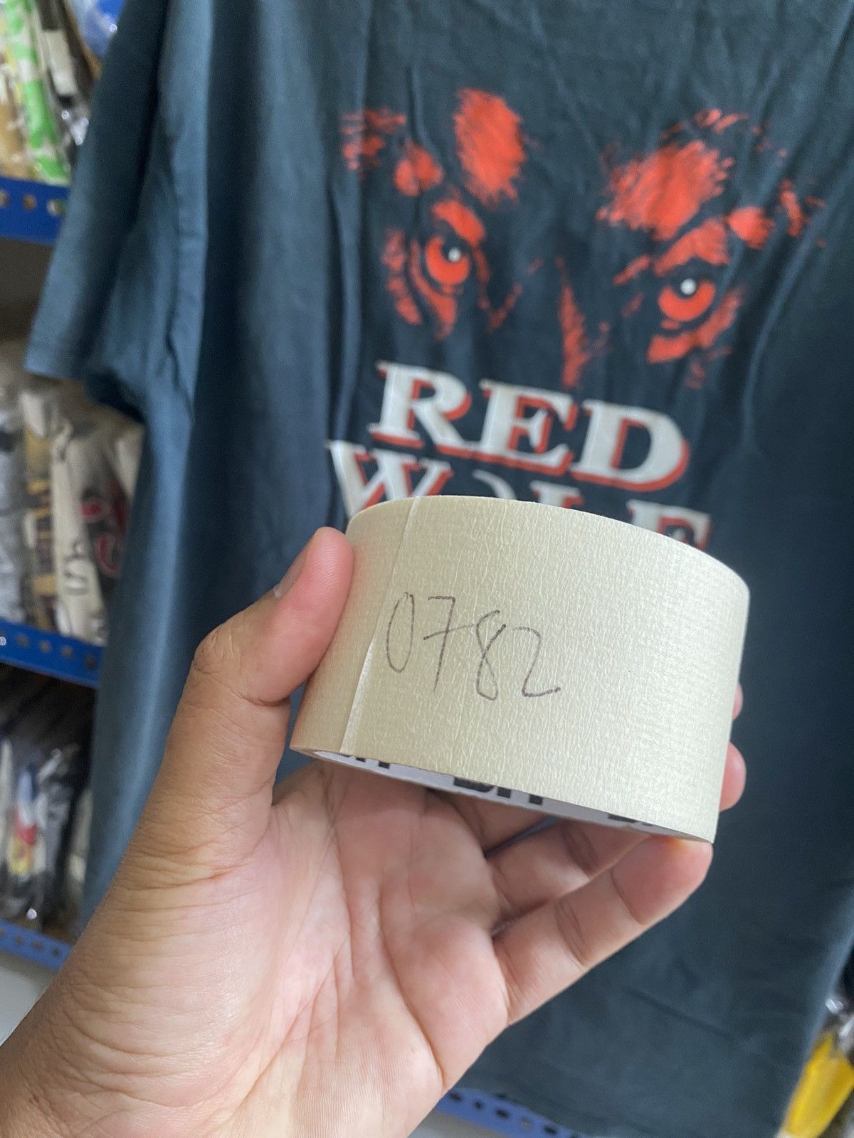 Vintage RED WOLF TSHIRT Size US L / EU 52-54 / 3 - 9 Thumbnail