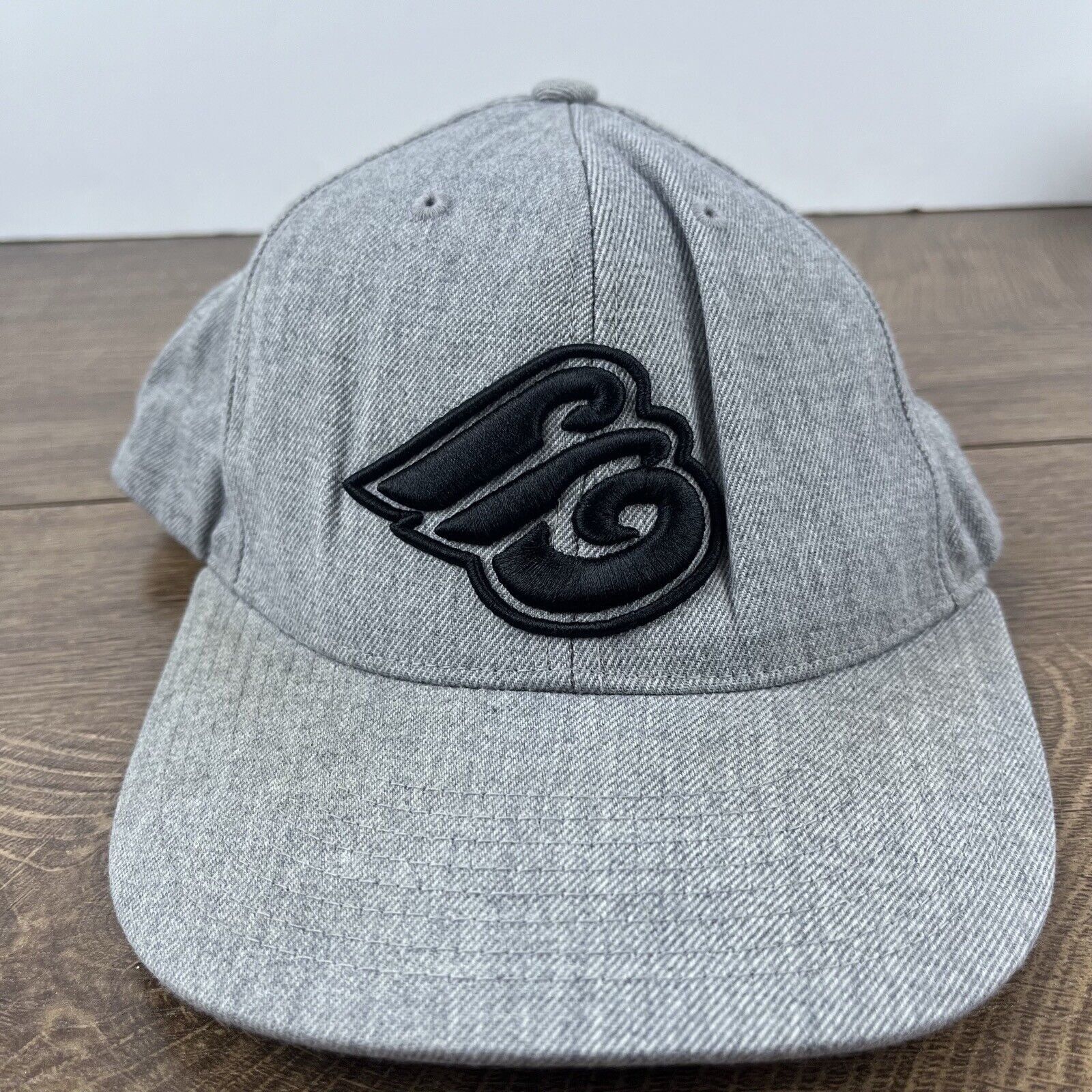 Other E Gray Snapback Hat Gray Adjustable Hat Adult Fit Gray Hat Size ONE SIZE - 4 Thumbnail