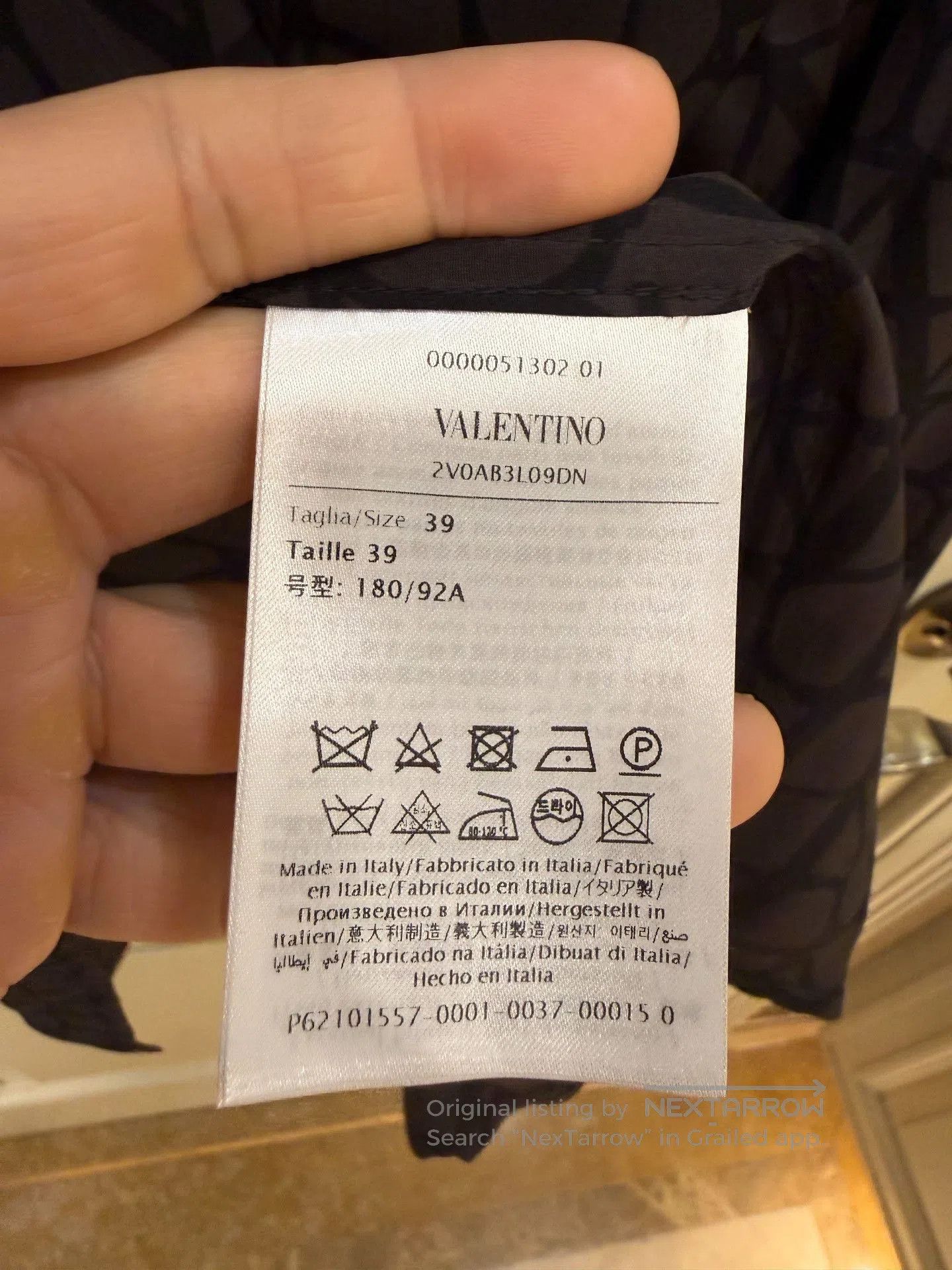 Valentino Valentino Silk Logo Print Shirt. Size US M / EU 48-50 / 2 - 6 Thumbnail