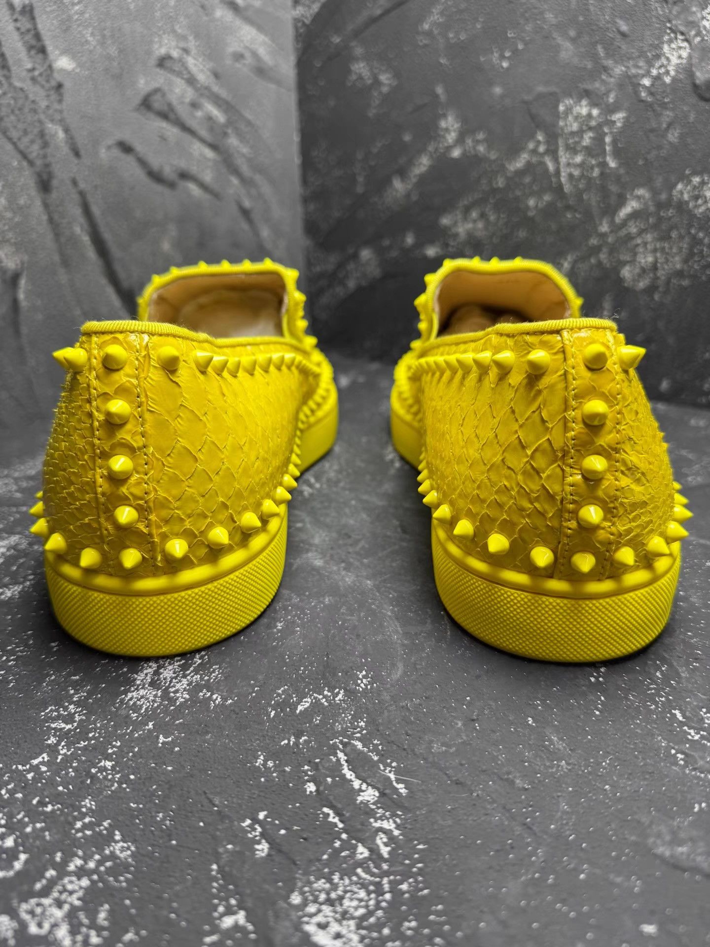 Christian Louboutin Christian Louboutin Trim Studded Red Sole Sneakers Q10 Size US 10.5 / EU 43-44 - 7 Thumbnail