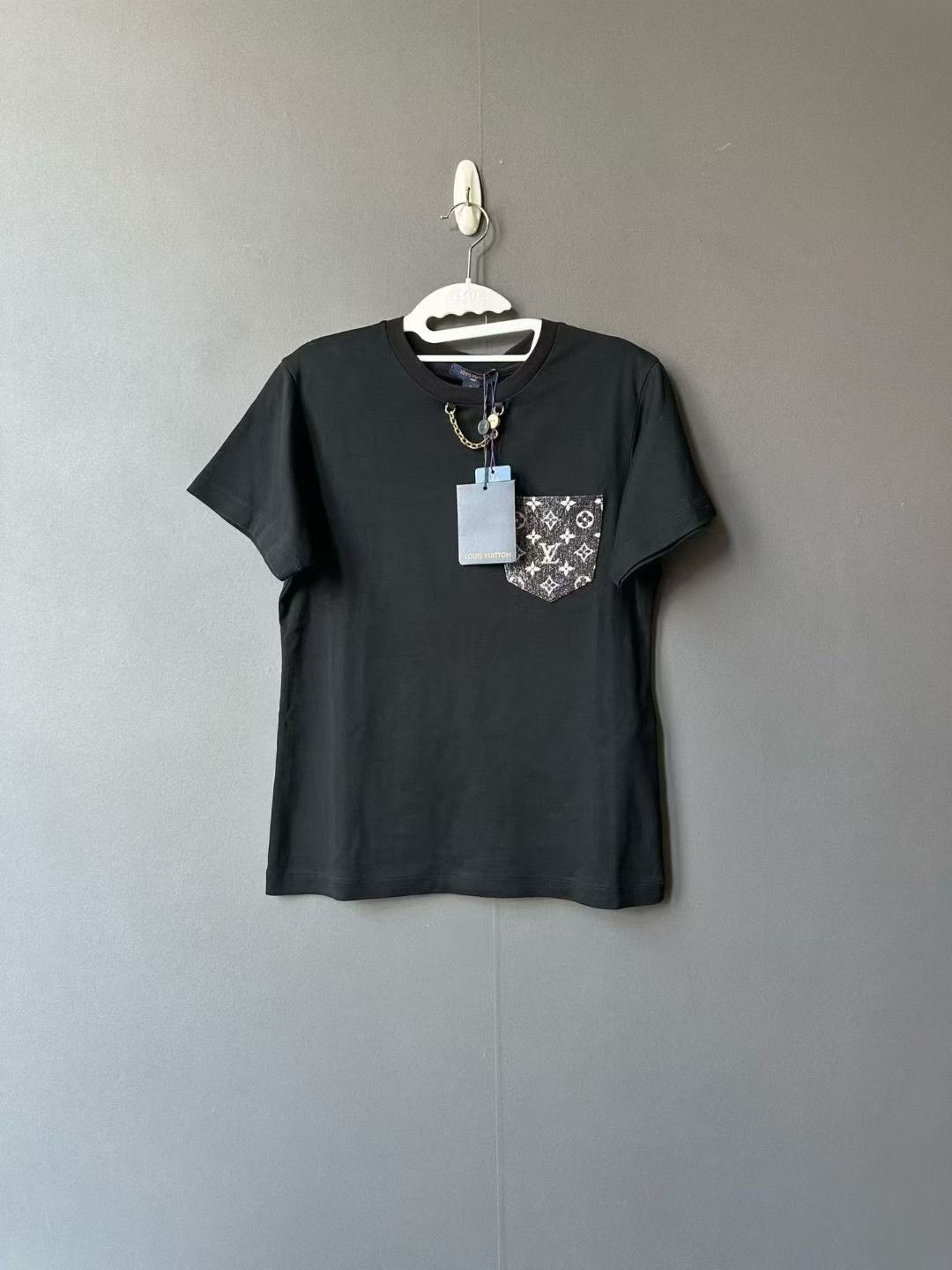 Louis Vuitton Louis Vuitton Monogram Denim Chain Pocket Tee Size US S / EU 44-46 / 1 - 1 Thumbnail