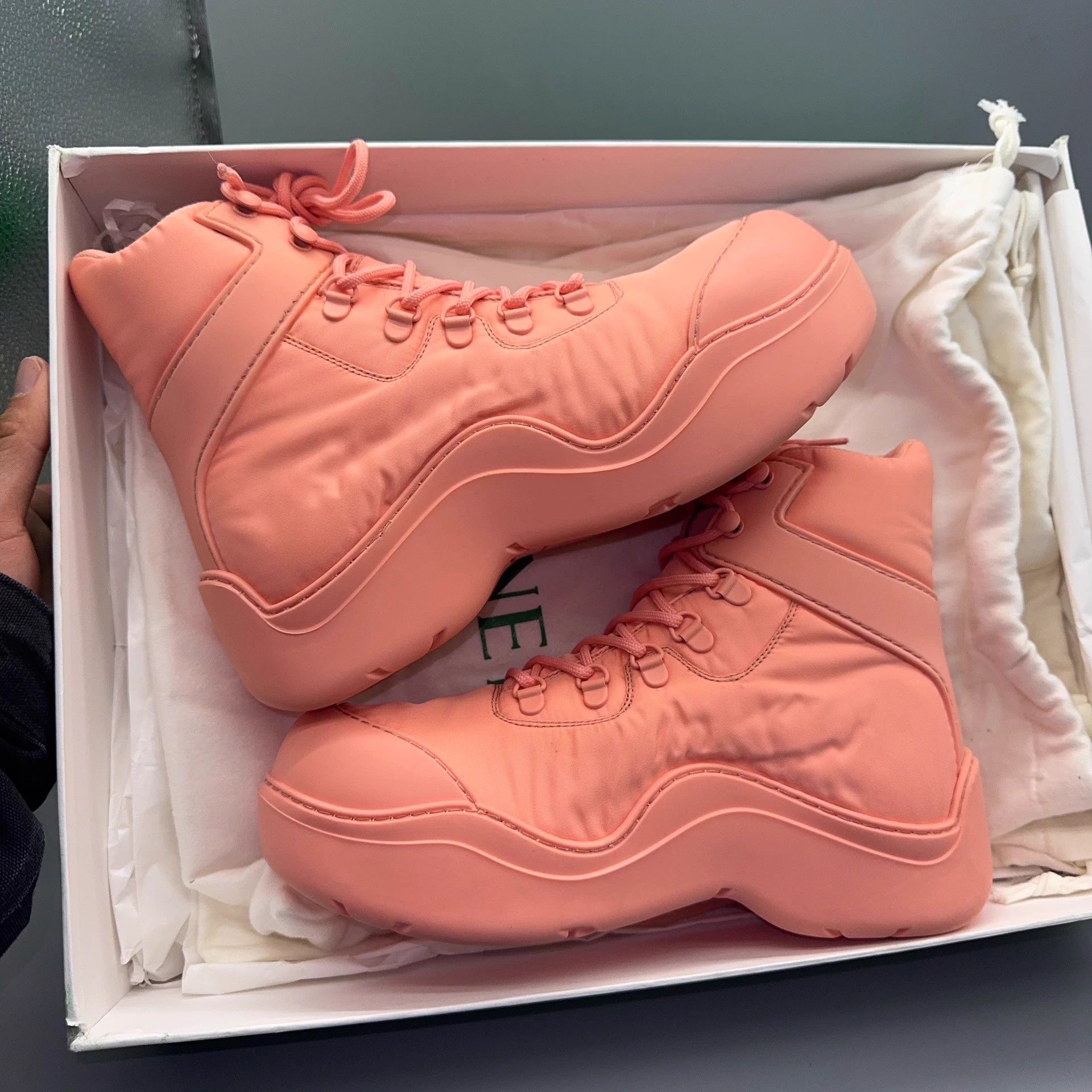 Bottega Veneta Bottega Veneta Puddle Bomber Flamingo 39 Size US 8 / IT 38 - 6 Thumbnail