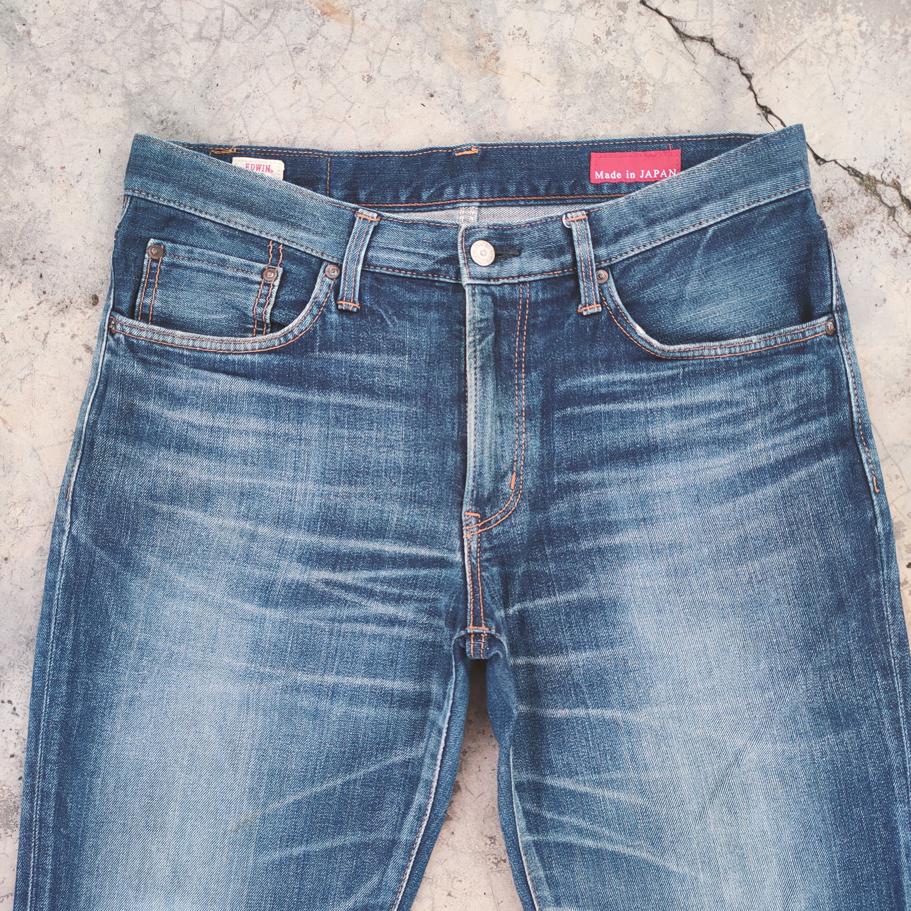 Edwin VINTAGE EDWIN MADE IN JAPAN FADED RIPPED JEANS DENIM Size US 36 / EU 52 - 2 Thumbnail