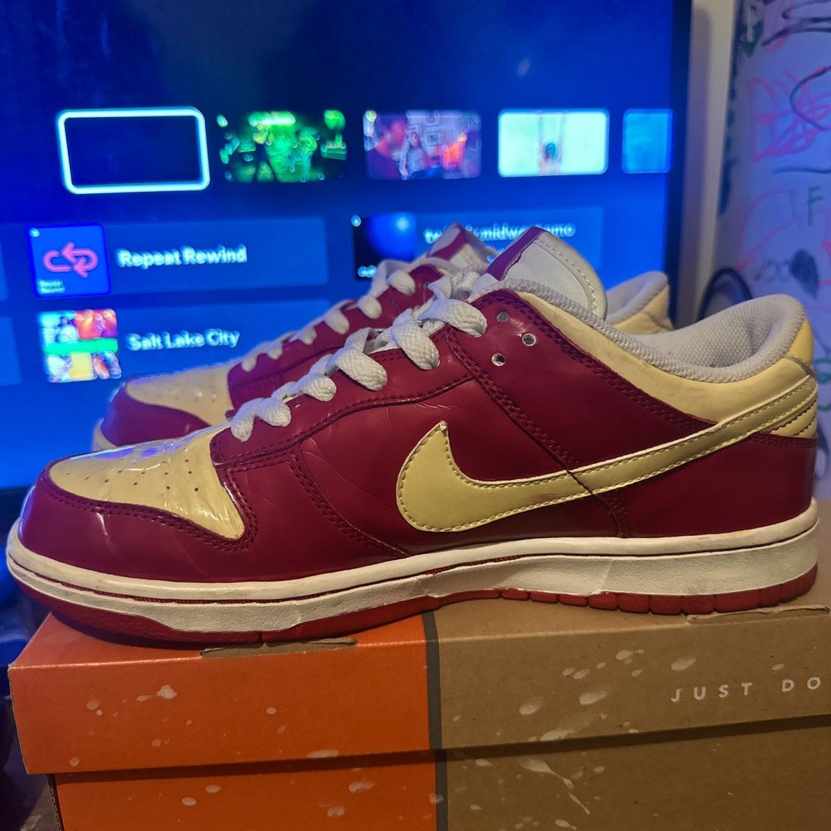Nike Nike Dunk Low Valentines Day 2004 wmns Size US 9.5 / EU 42-43 - 7 Thumbnail