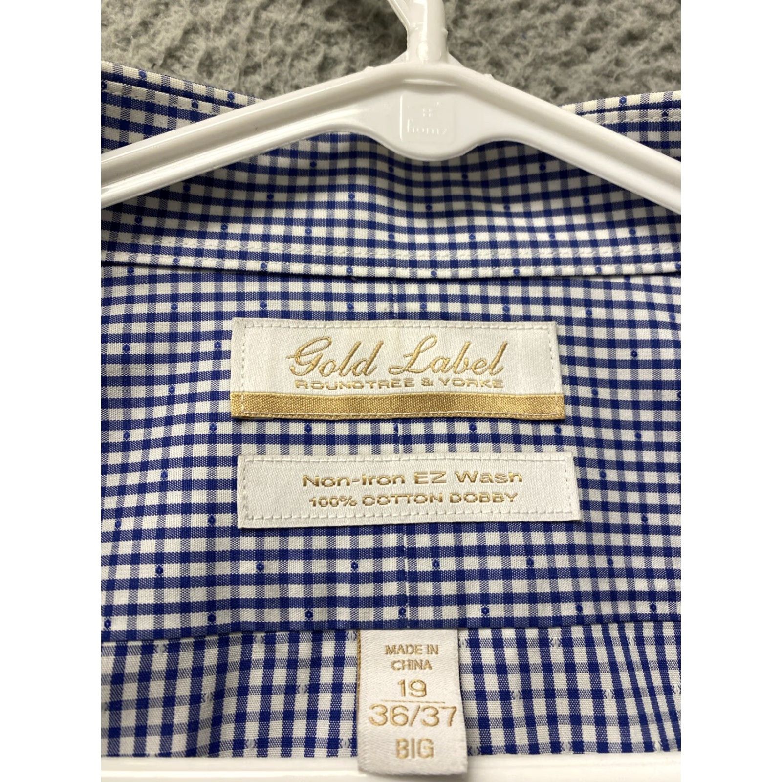 Roundtree & Yorke VINTAGE Roundtree & Yorke Gold Label Dress Shirt Mens Big & Tall 18 Blue White Check Cotton Button-Down Size US XXL / EU 58 / 5 - 5 Thumbnail