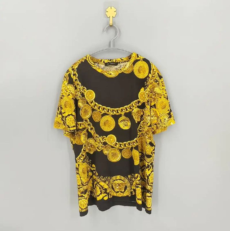 Versace Versace Black Graphic Print T-Shirt 0089 Size US M / EU 48-50 / 2 - 1 Thumbnail
