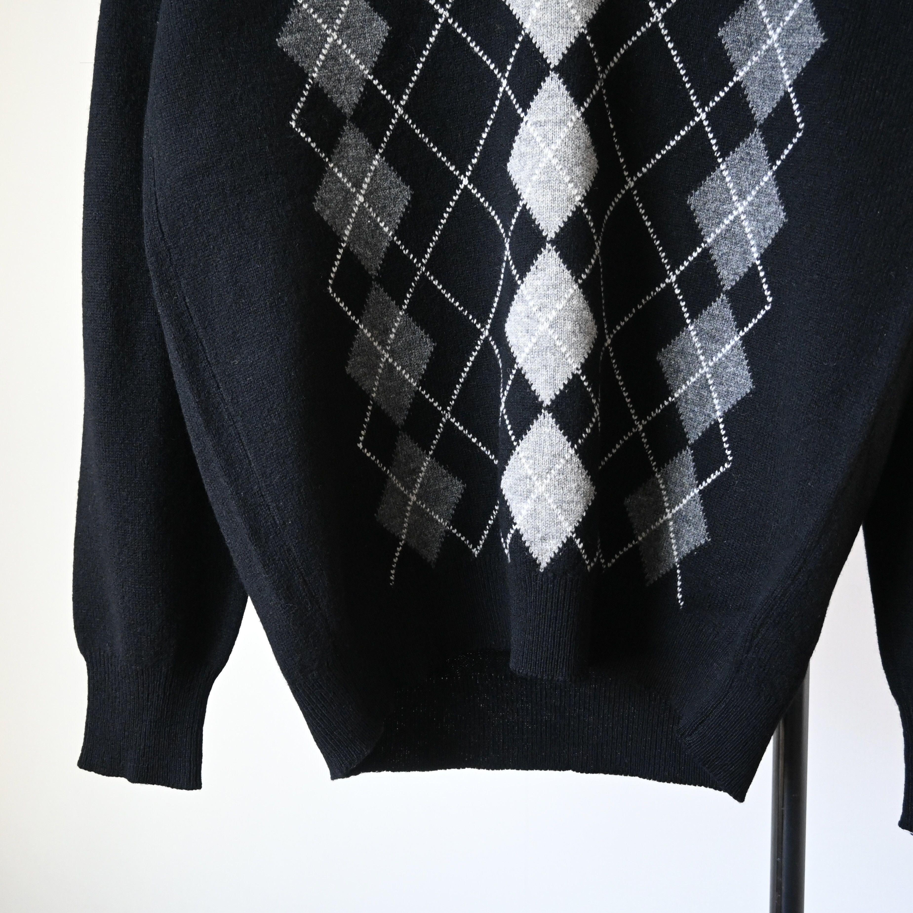 Lyle & Scott VTG Lyle&Scott monochrome argyle sweater, made in Scotland Size US M / EU 48-50 / 2 - 8 Thumbnail