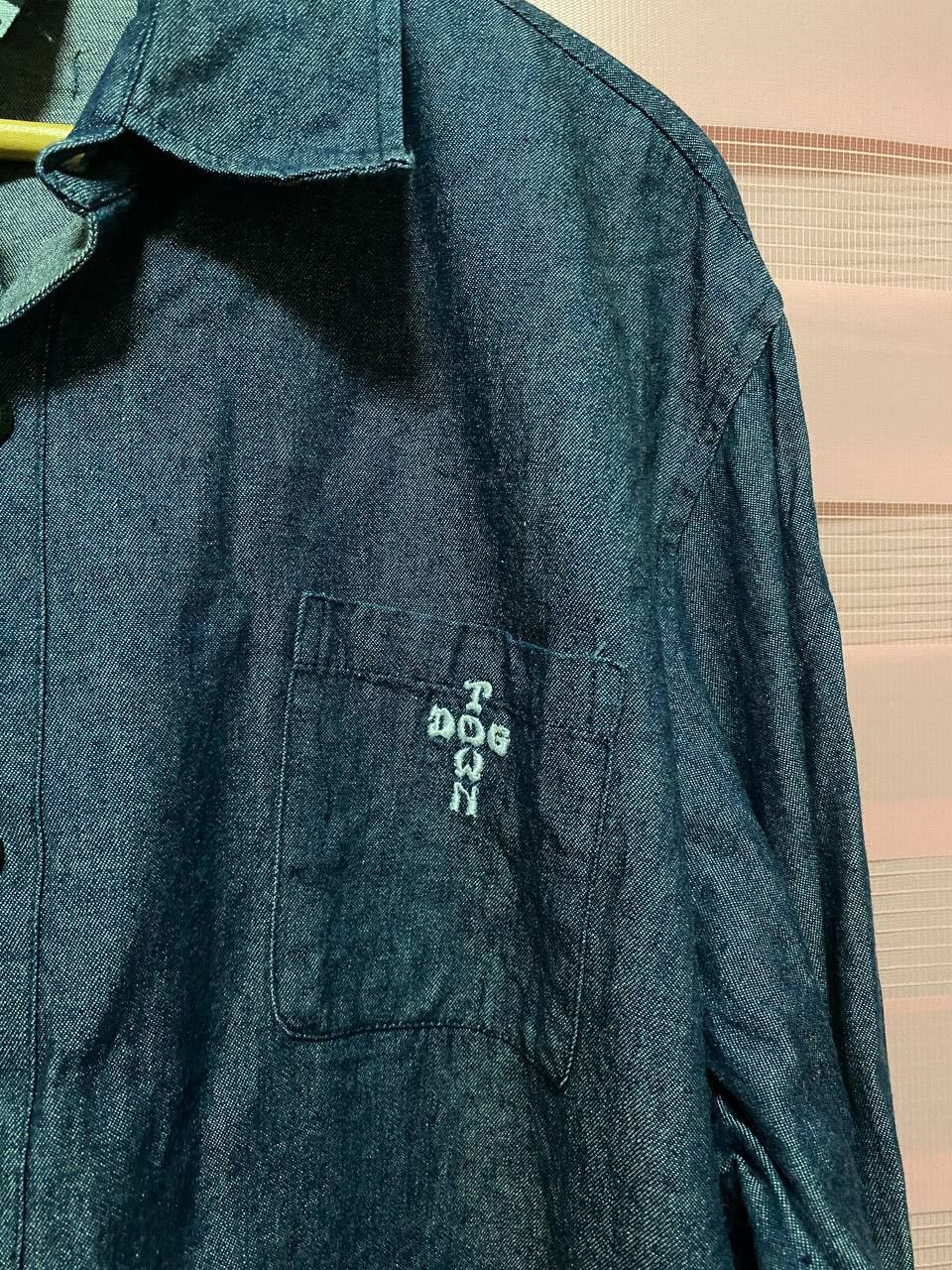 Dogtown denim shirt dog town embroidered Size US XL / EU 56 / 4 - 10 Thumbnail