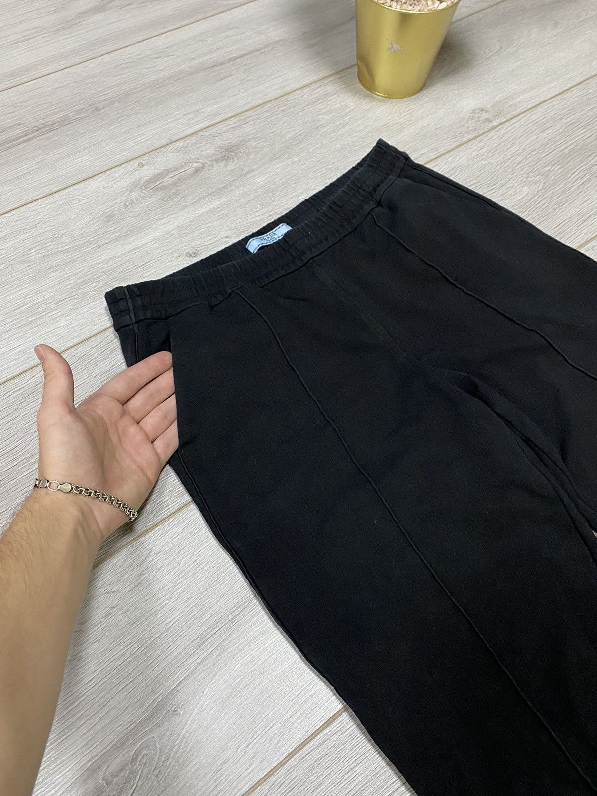 Prada Prada vintage cropped sweatpants black tab Size US 32 / EU 48 - 4 Thumbnail