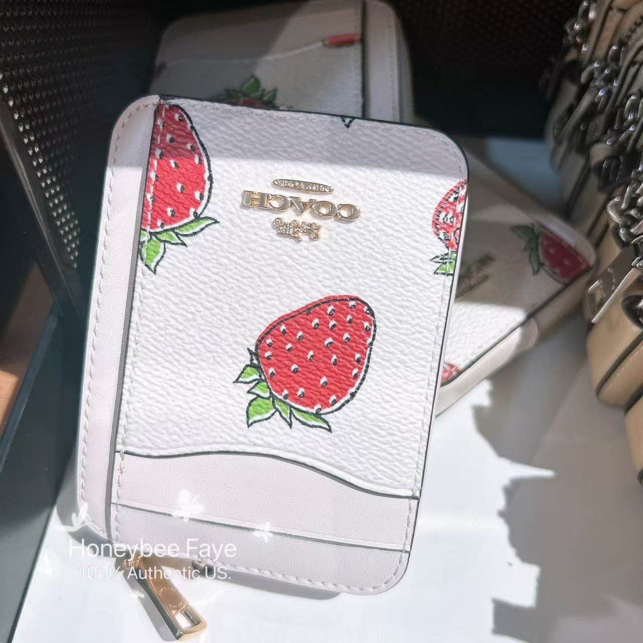 Coach Zip Card Case With Strawberry Print CAR32 Size ONE SIZE - 3 Thumbnail