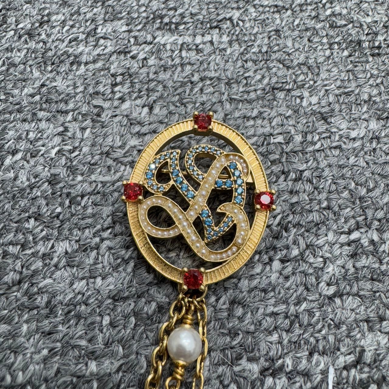 Louis Vuitton lv Dynasty Pearls Brooch 98 New OS Size ONE SIZE - 6 Thumbnail