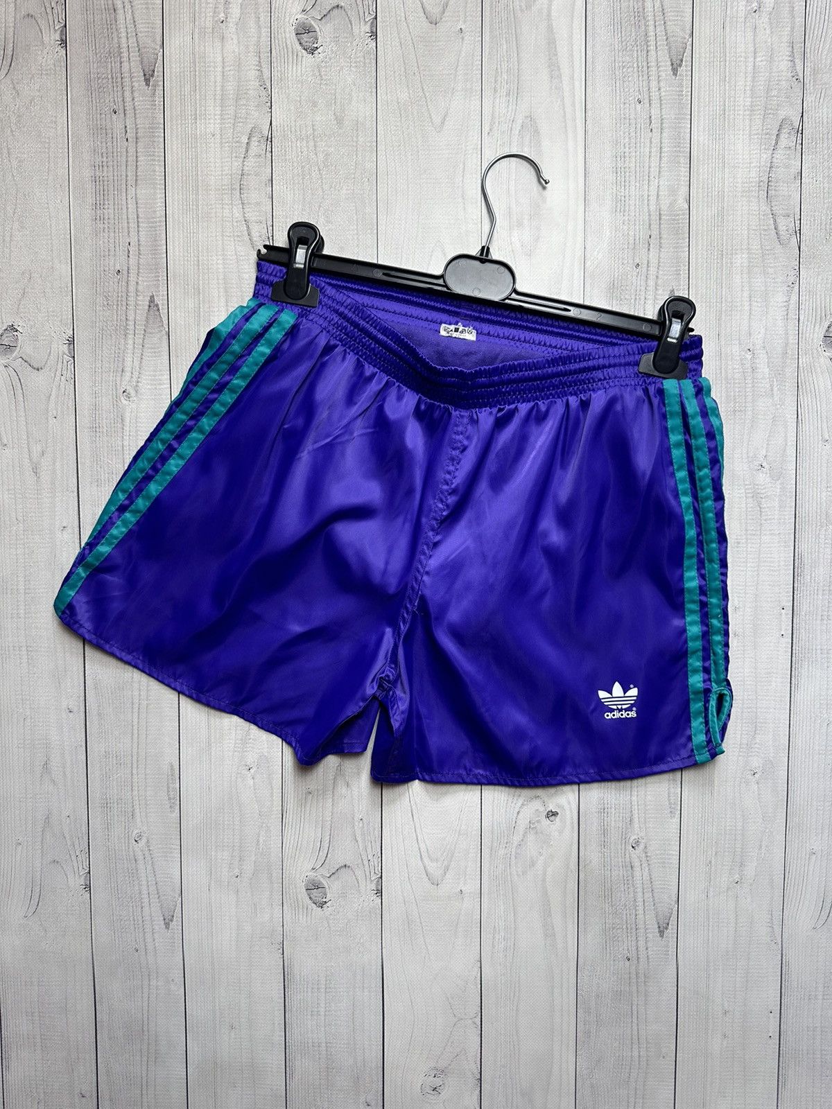 Adidas × Vintage Vintage Adidas shorts size M logo striped Size US 32 / EU 48 - 1 Thumbnail