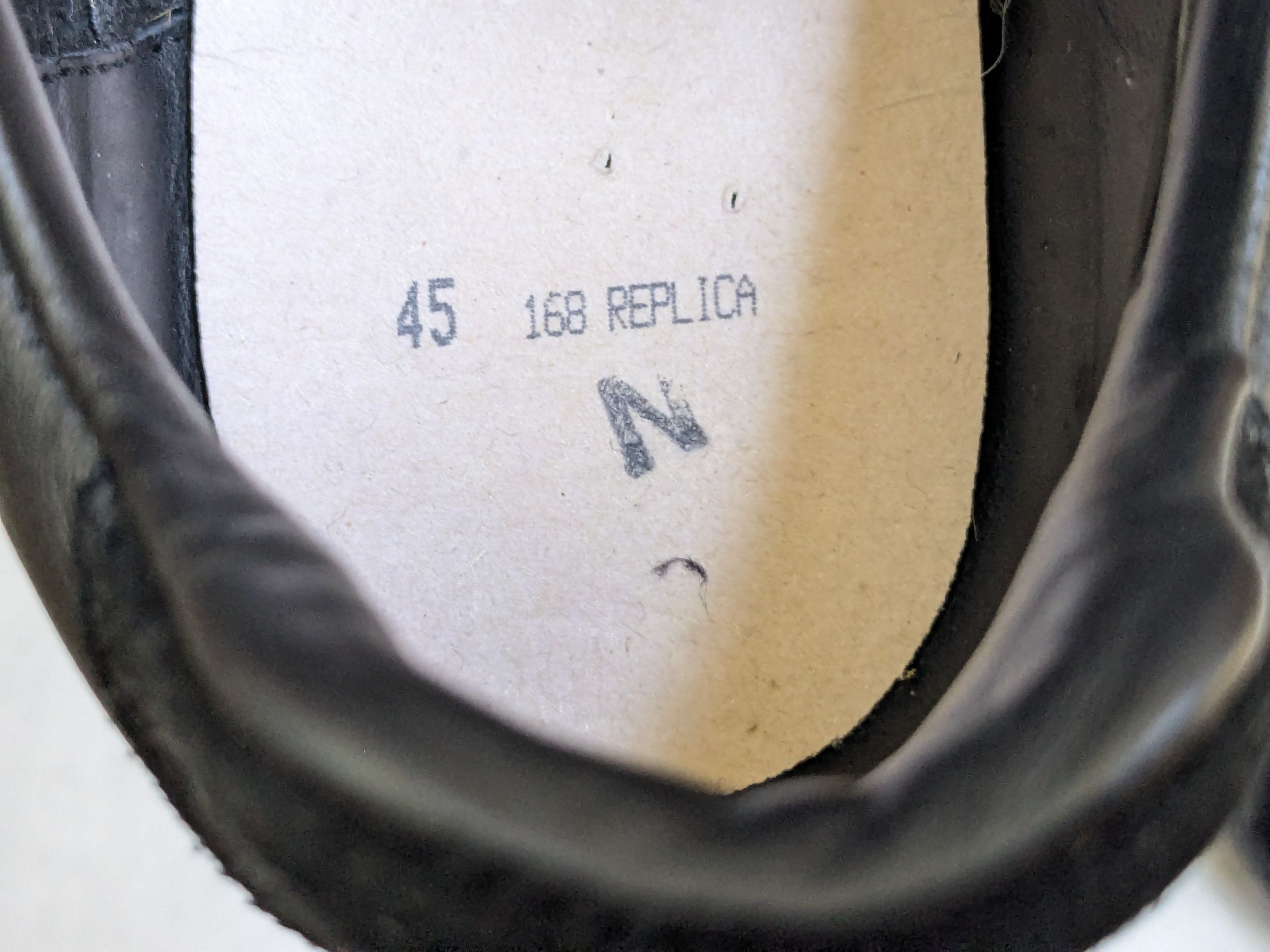 Maison Margiela Maison Margiela Replica GAT Black 12 45 Low Tops Size US 12 / EU 45 - 10 Thumbnail