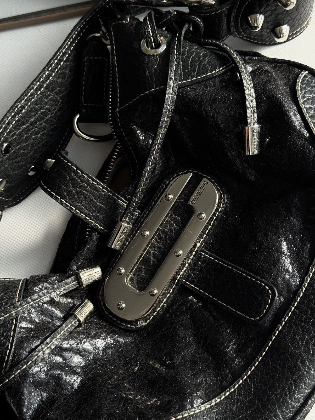 Guess Guess vintage buckle logo bag baguette mini 00s Y2k Handbag Size ONE SIZE - 8 Thumbnail