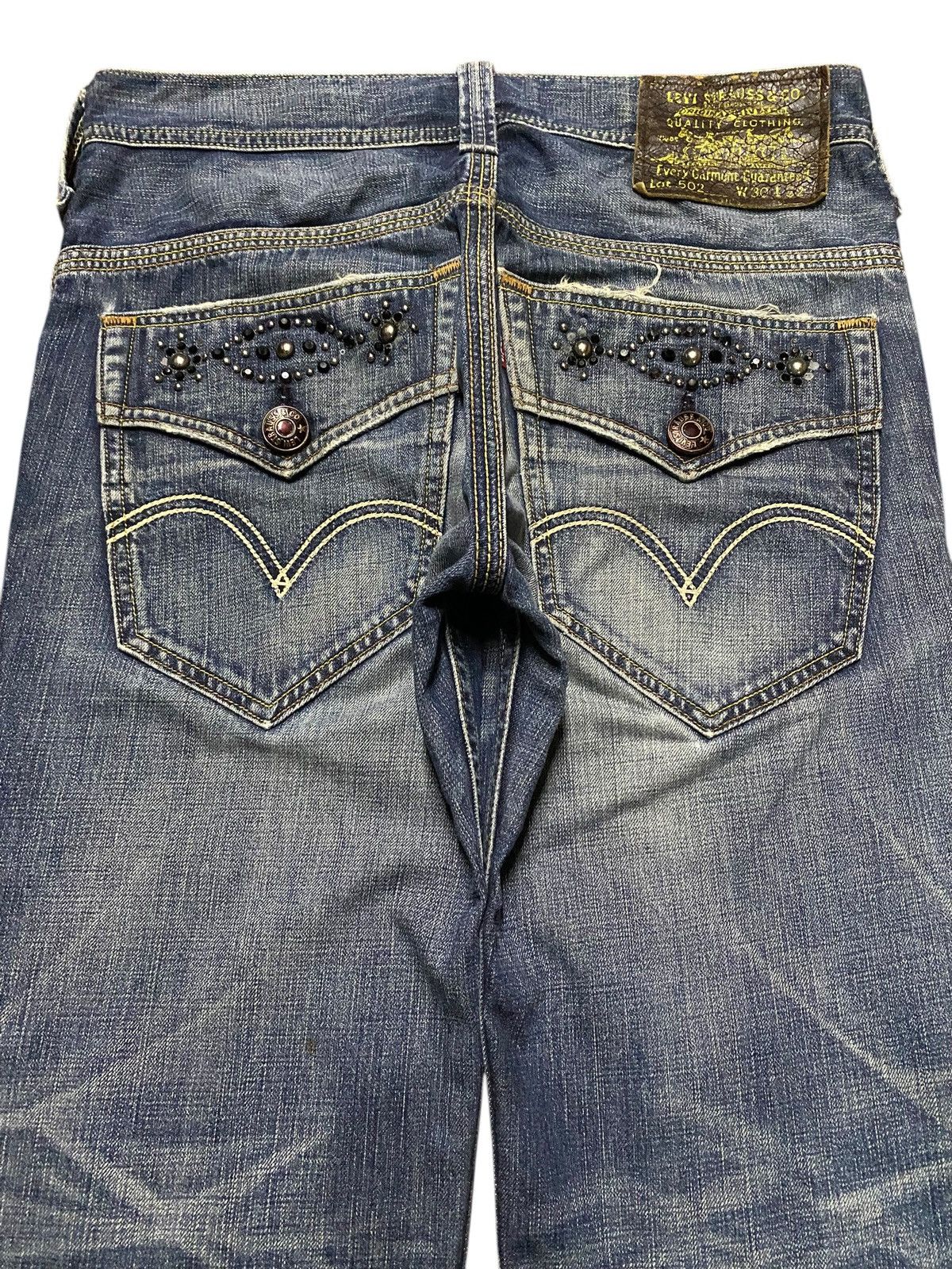 Levi's Vintage Clothing Vintage Levis 502 Faded Wash Distressed Loose Jeans Size US 31 - 4 Thumbnail