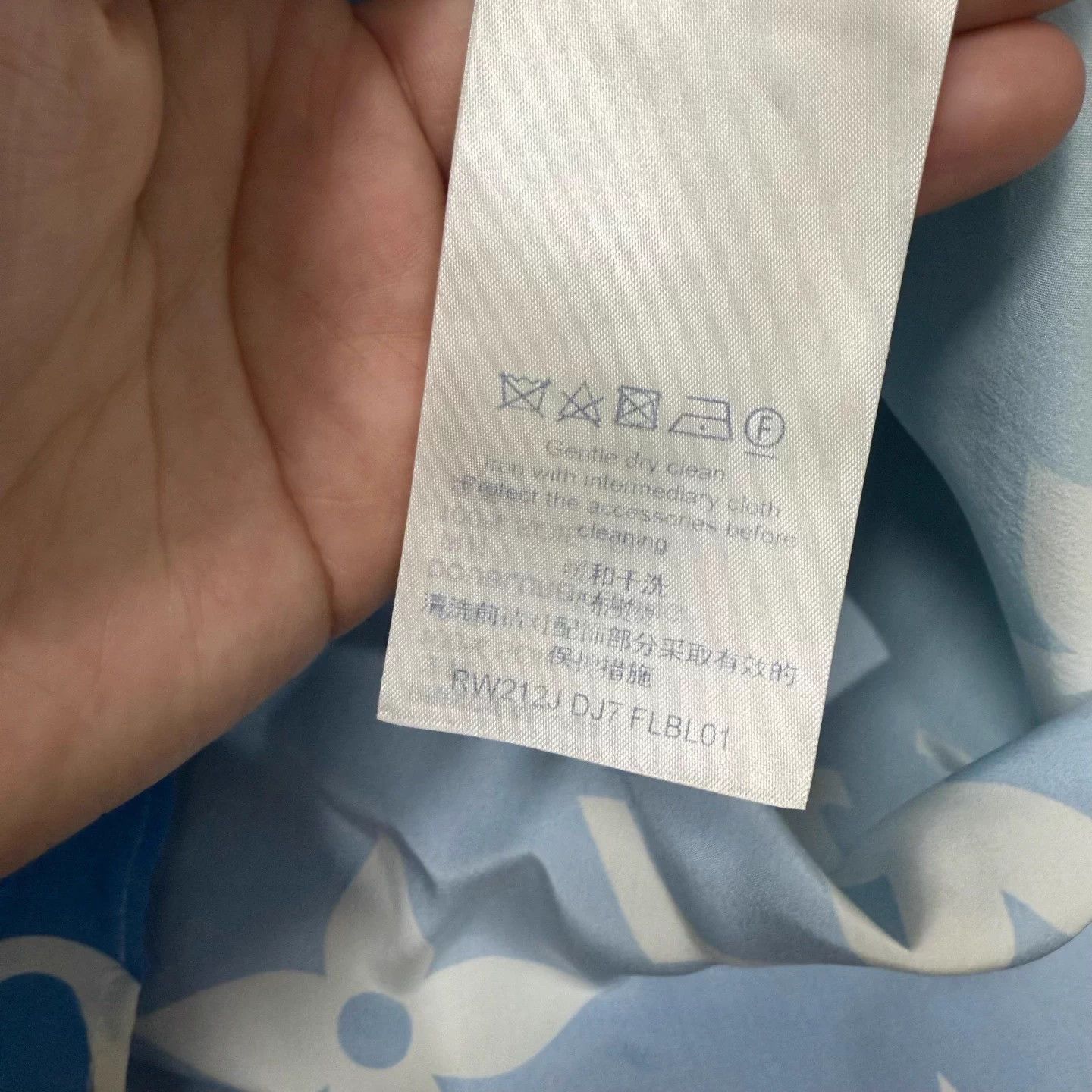 Louis Vuitton LV all over gradient logo print LS shirt 34 95 New Size XS / US 0-2 / IT 36-38 - 4 Thumbnail