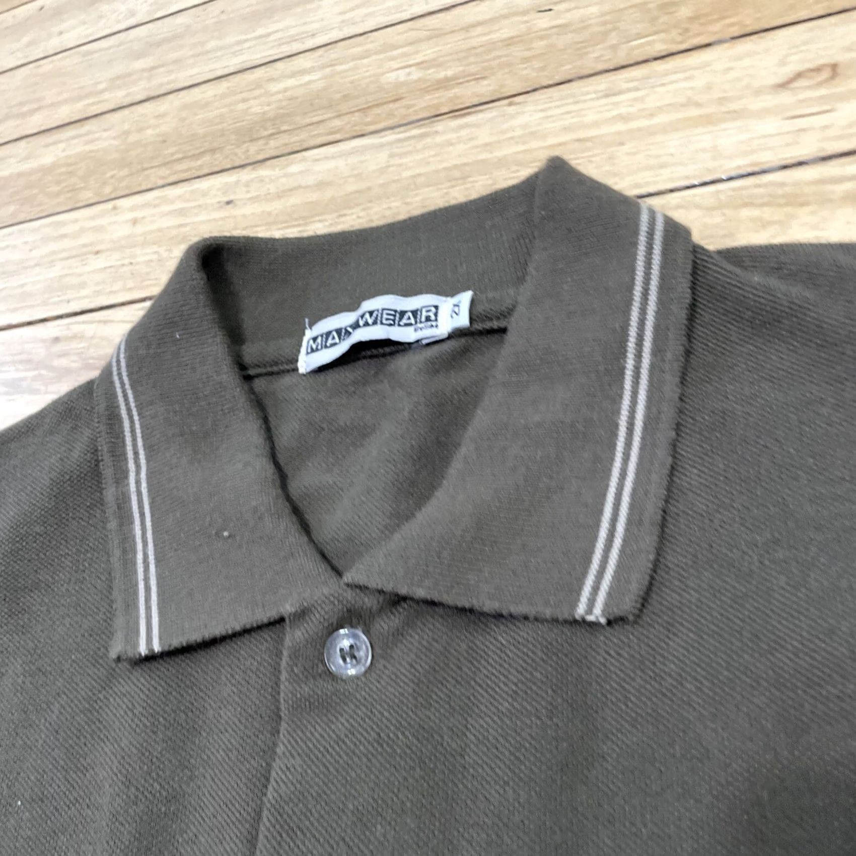 Etro MAXWEAR Shirt 2X VTG Striped Knit Button Up Green Beige Retro 70s Style 2X 46 Mens Shirt Vintage Green Beige 70s UI Size US XXL / EU 58 / 5 - 7 Thumbnail