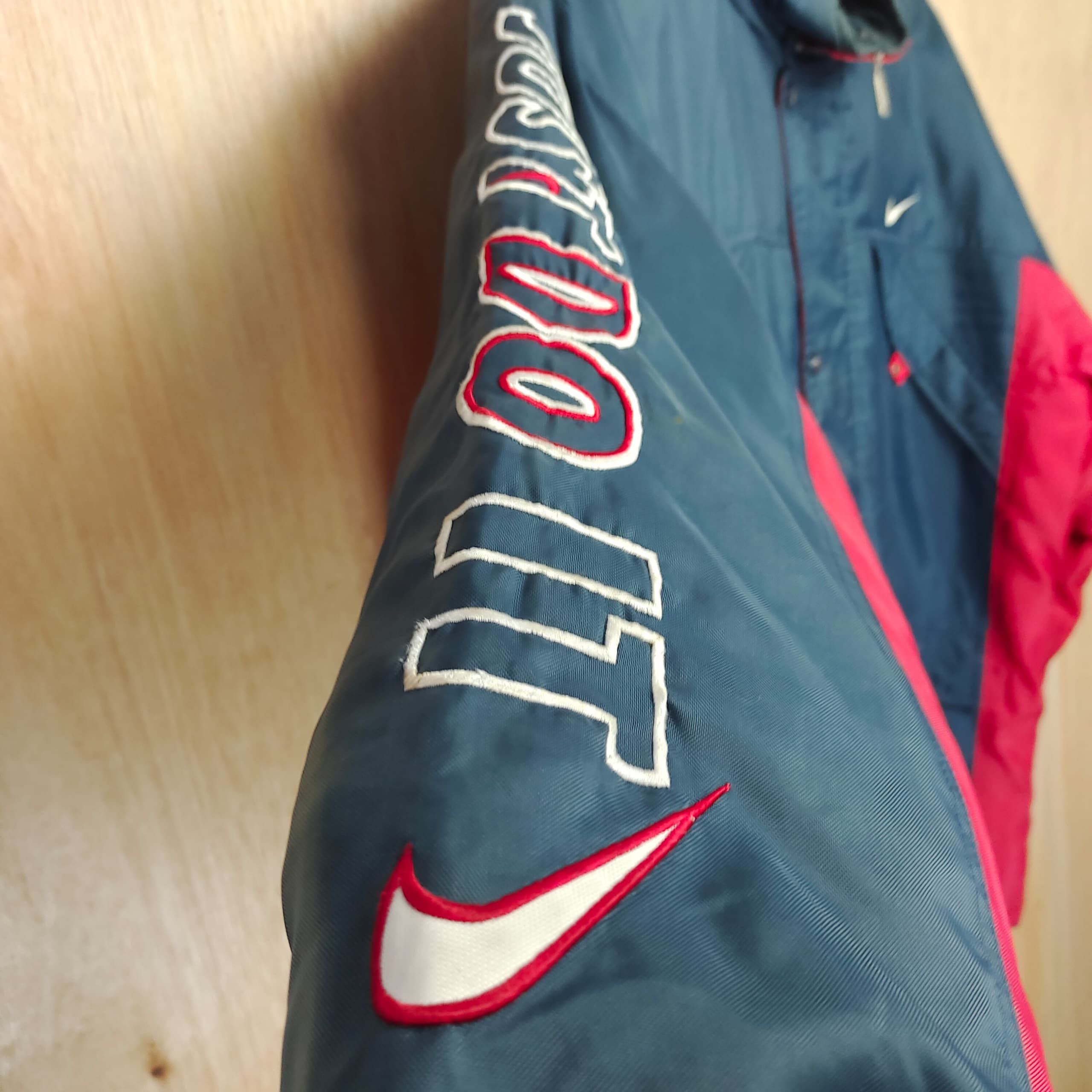 Nike × Vintage VINTAGE SUN FADED NIKE JUST DO IT HEAVY JACKET Size US M / EU 48-50 / 2 - 7 Thumbnail