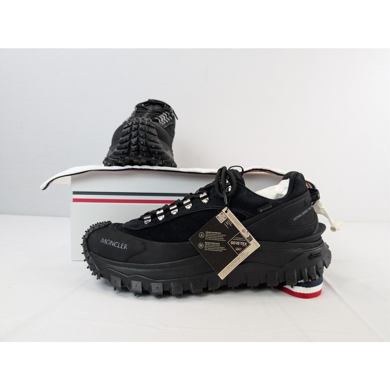 Moncler o1rshd1 Trailgrip Apex low-top sneaker with a Vibram sole Size US 12 / EU 45 - 21 Thumbnail