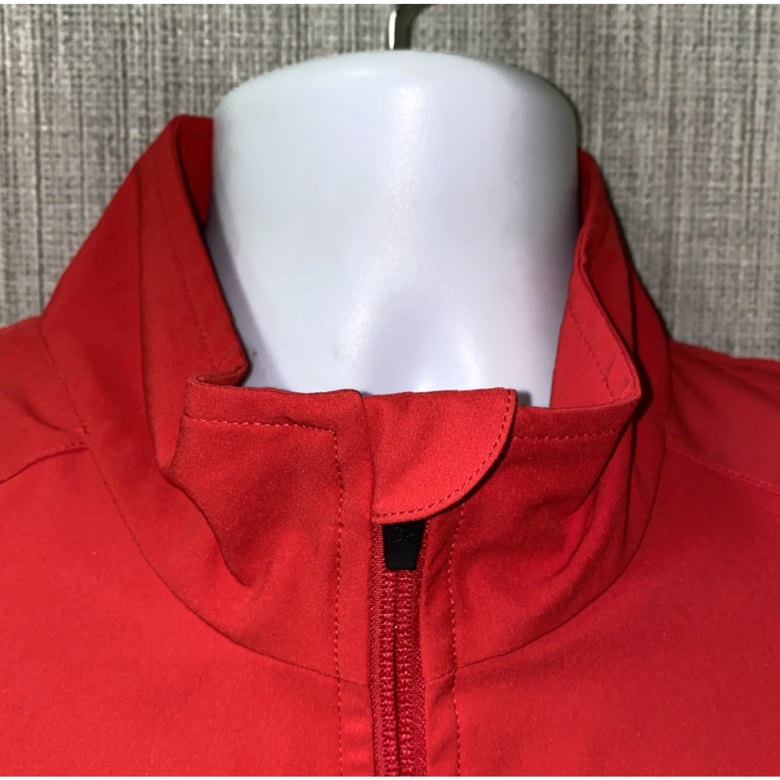 Vintage **Zero Restriction Red 1/2 Zip Mens Golf Jacket Size M** User: **Zero Restriction Red 1/2 Zip Mens Golf Jacket Size M** Size US M / EU 48-50 / 2 - 3 Thumbnail
