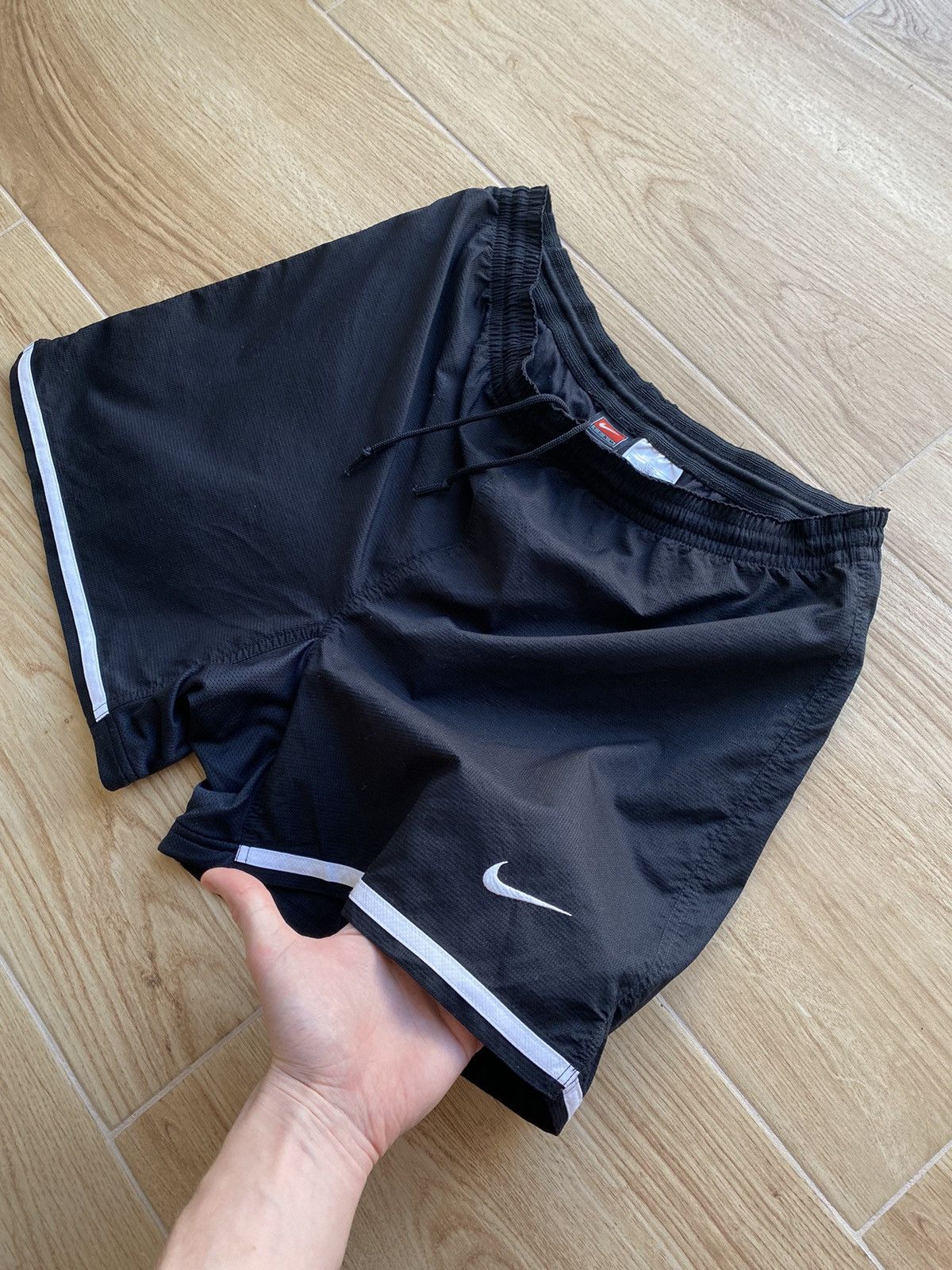 Nike Vintage Nike Team Shorts Size US 34 / EU 50 - 4 Thumbnail