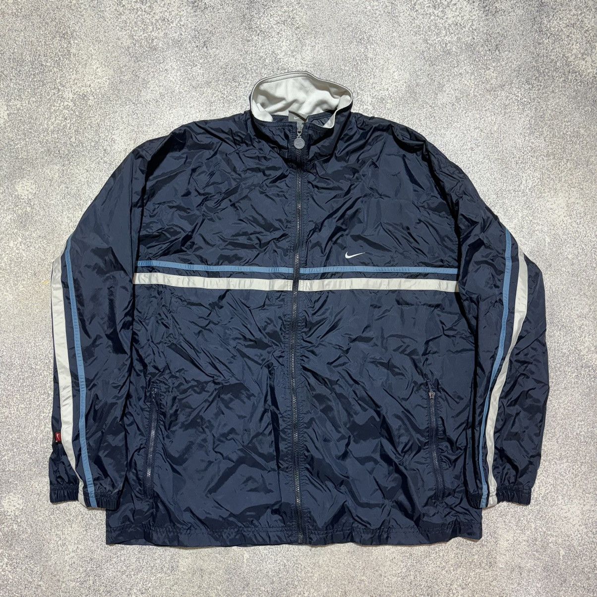 Nike × Vintage Vintage Nike Light Windbreaker Jacket 90s Zip Up Navy Blue Size US XL / EU 56 / 4 - 1 Thumbnail