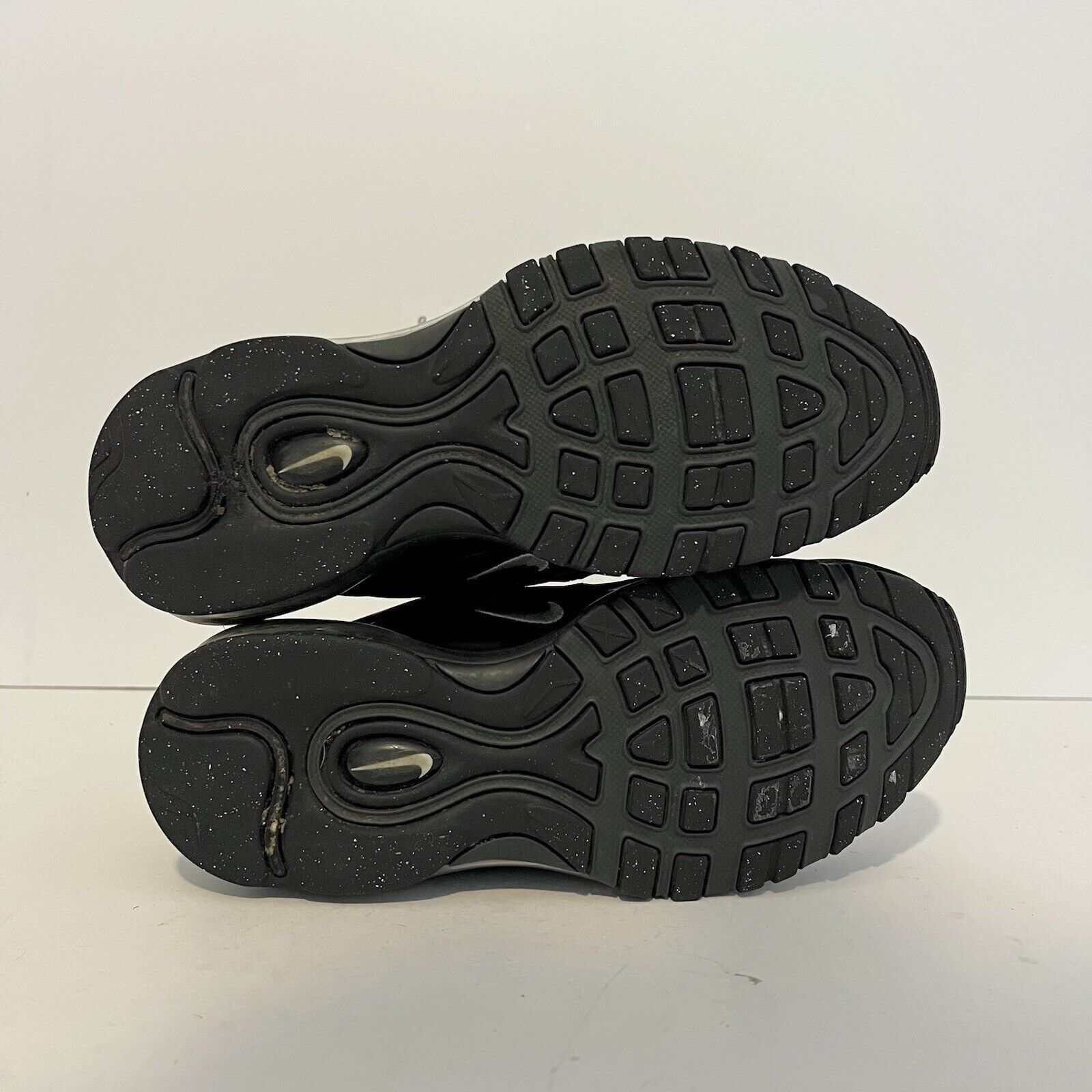 Nike 2021 Nike Air Max 97 GS Triple black 921522-011 4Y/ 5.5 Wmns Size US 5.5 / IT 35.5 - 7 Thumbnail