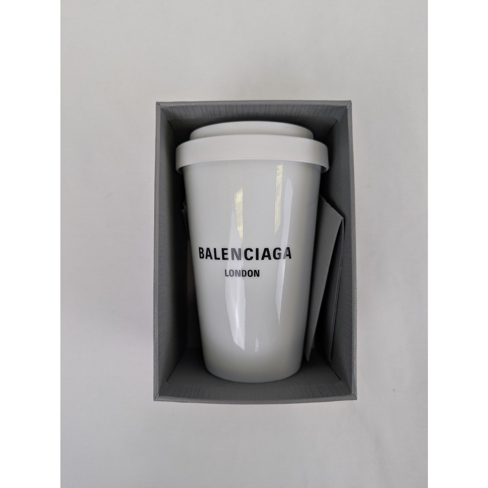 Balenciaga o1rshd1 Q:2 / Size:OS / London Porcelain Coffee Cup in White Size ONE SIZE - 7 Thumbnail