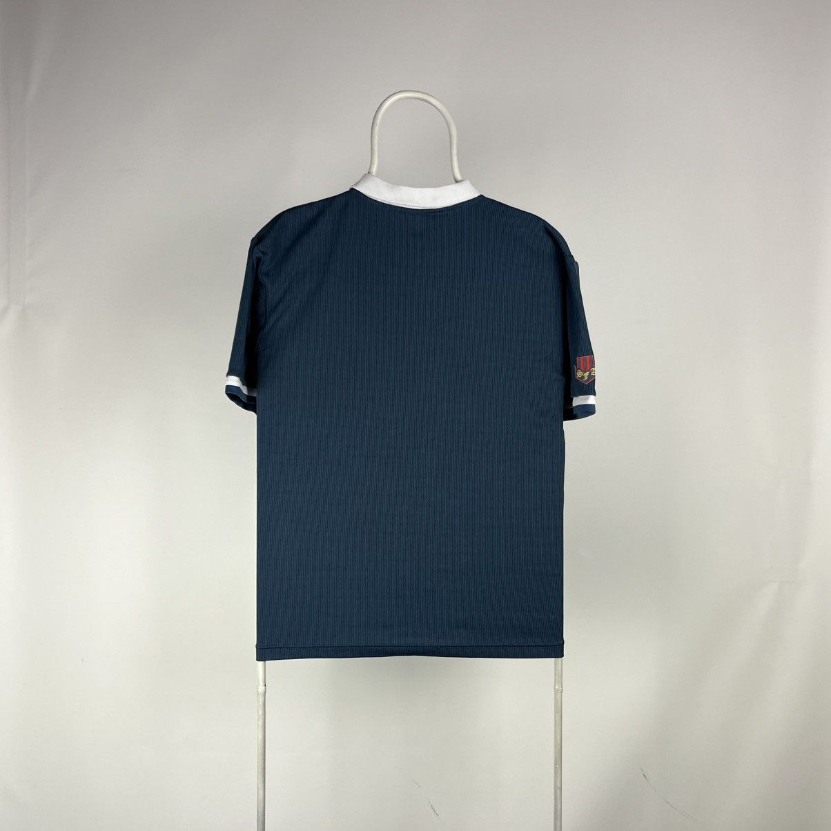 Other SCOTLAND 1990s RETRO REPLICA HOME SOCCER FOOTBALL SHIRT SMAL Size US S / EU 44-46 / 1 - 2 Thumbnail