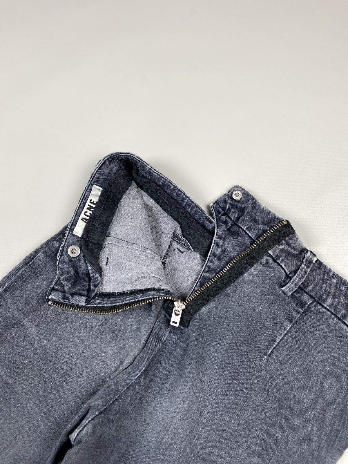 Acne Studios Acne Studios Skin Rocca ladies jeans size 27 / 32 Size 27" / US 4 / IT 40 - 23 Thumbnail