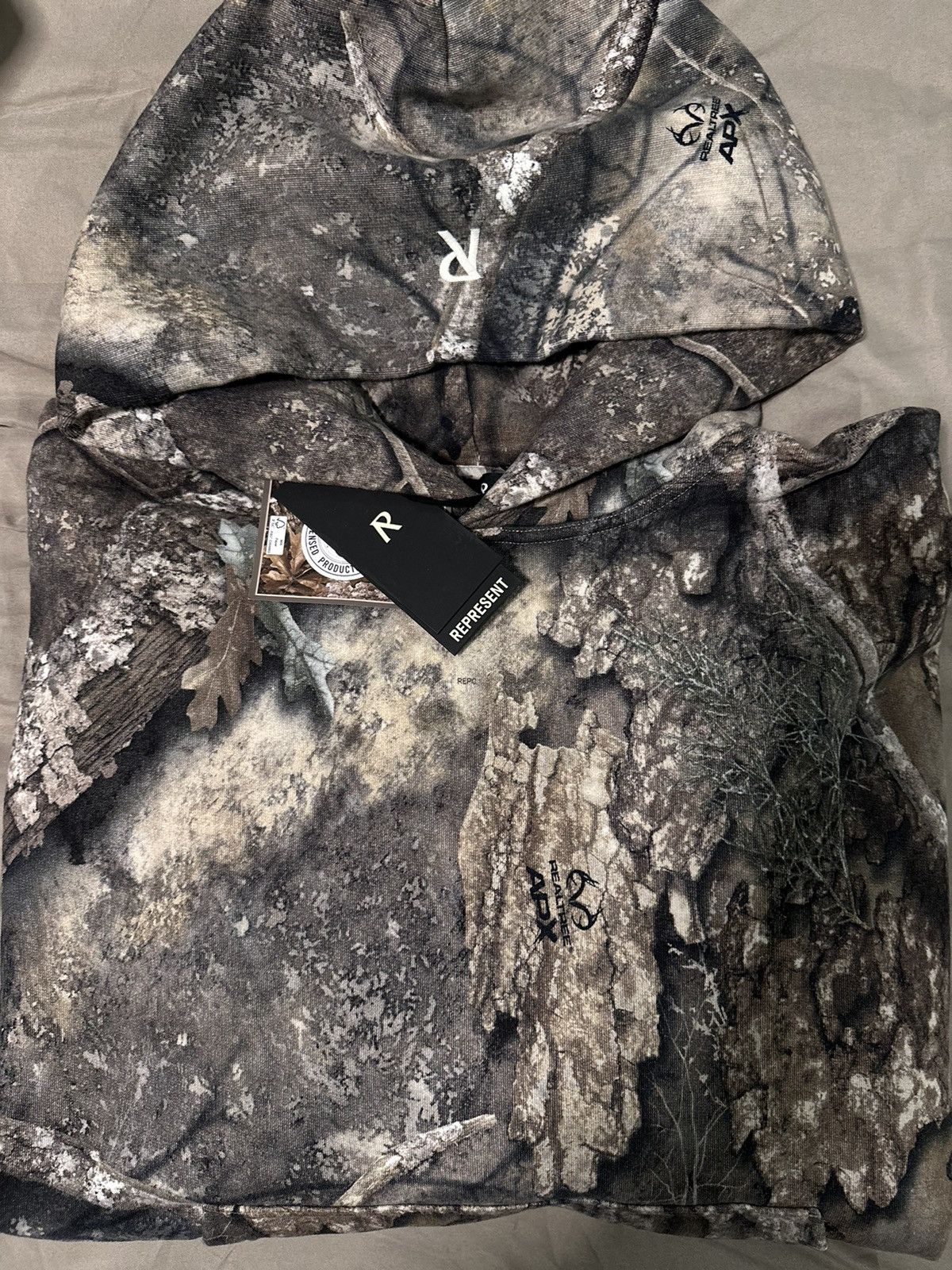 Represent Clo. Represent Realtree Hoodie Size US L / EU 52-54 / 3 - 4 Thumbnail