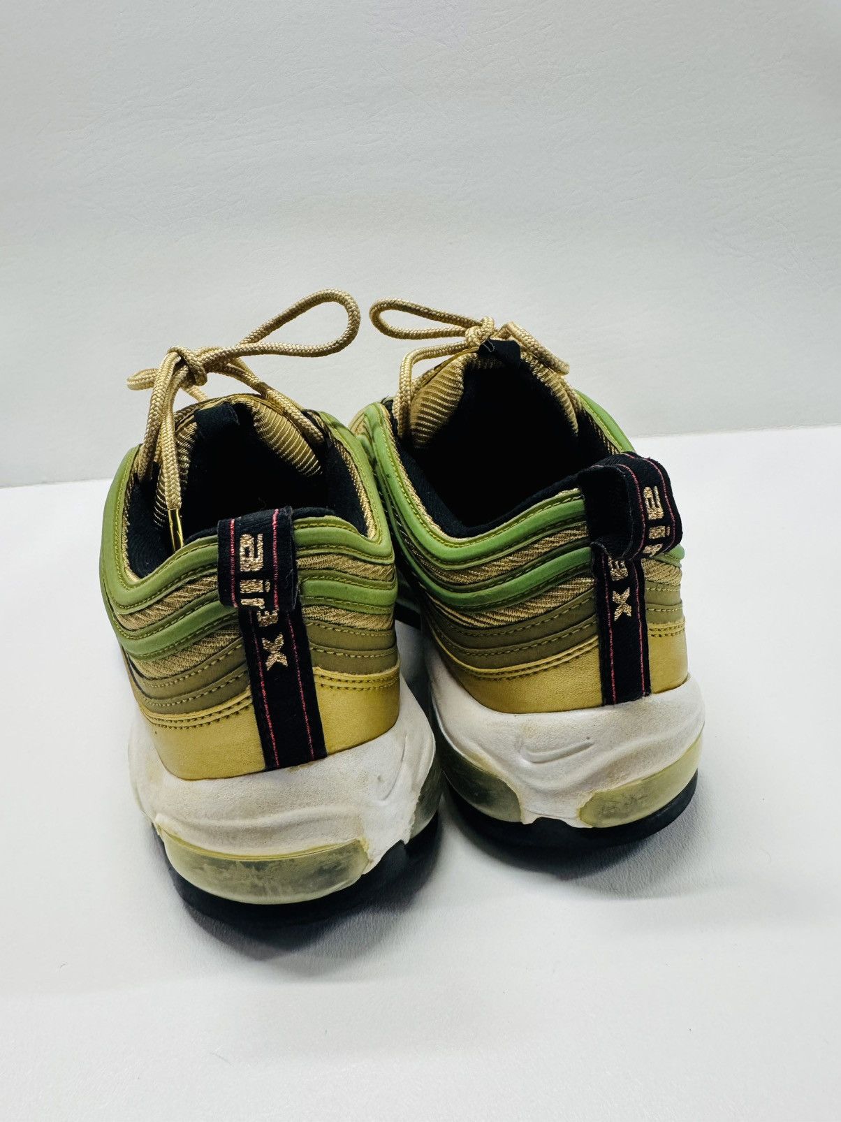 Nike Nike Air Max 97 Metallic Gold/Varsity Red-White-Black Size US 9.5 / EU 42-43 - 5 Thumbnail
