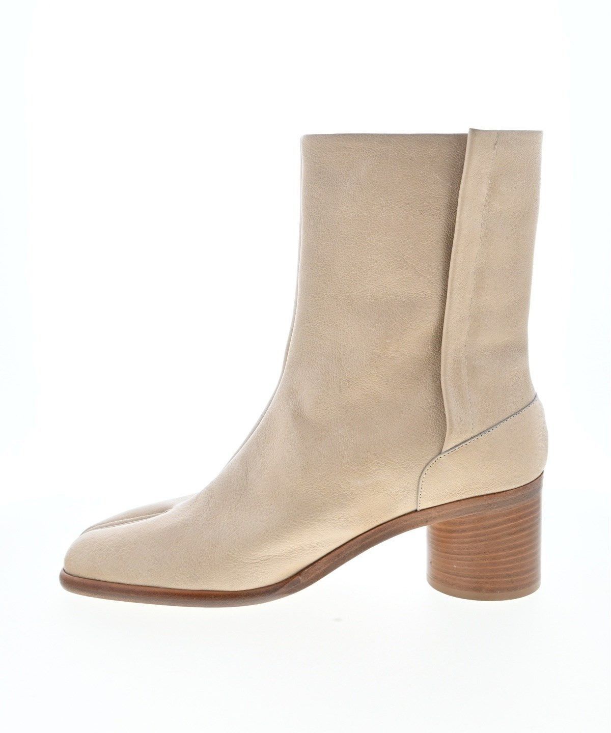 image of Maison Margiela Os11X0124 Tabi Ankle Boots In Caramel Cafe, Men's