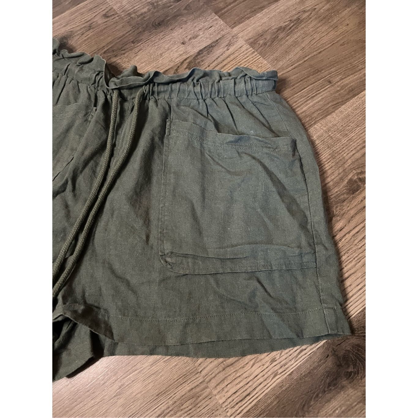 Other Universal Threads Green Shorts Woman’s Size Medium Size 28" / US 6 / IT 42 - 2 Thumbnail