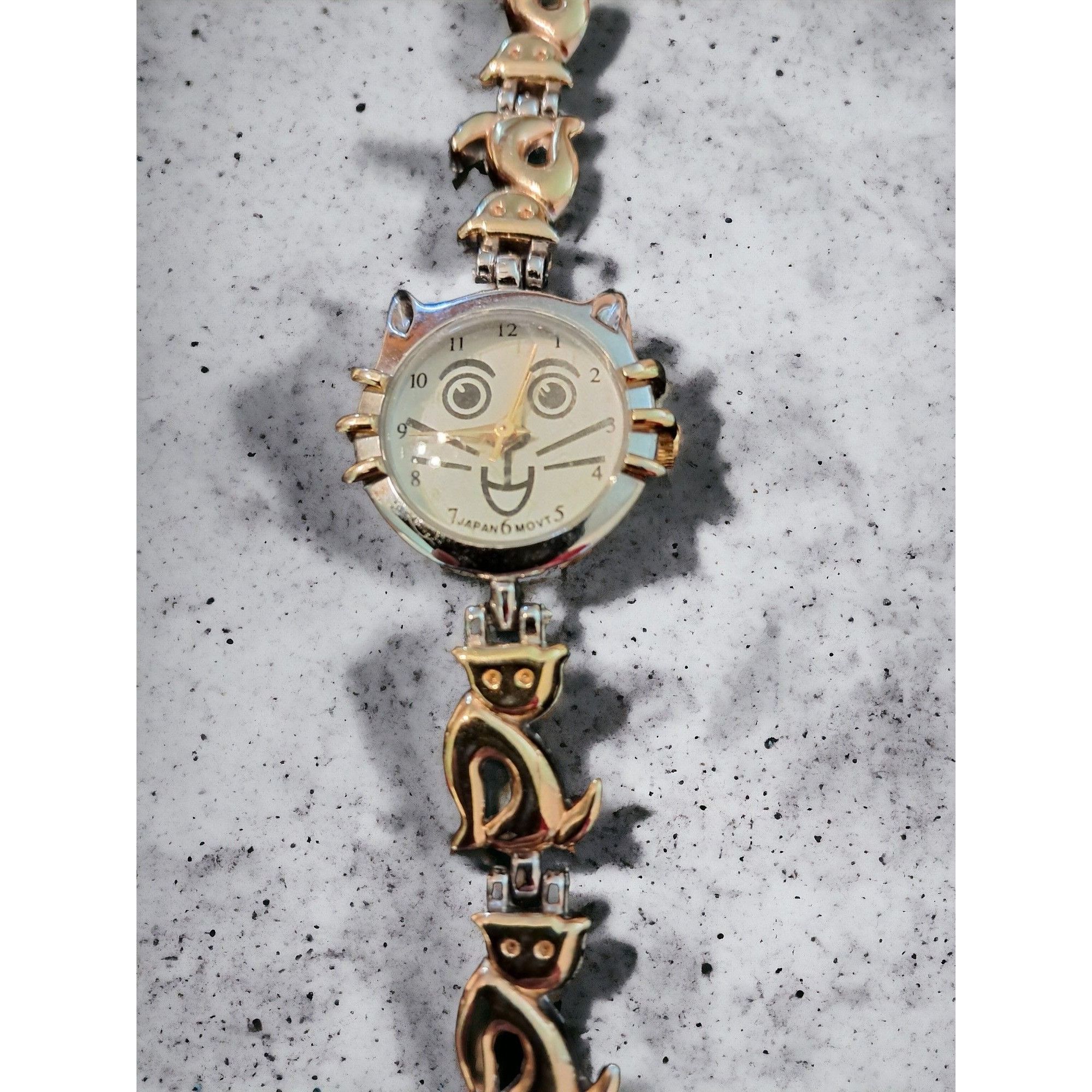 Other Unbranded Cat Lovers Cat Face Silver Gold Watch -Women's Size ONE SIZE - 1 Thumbnail