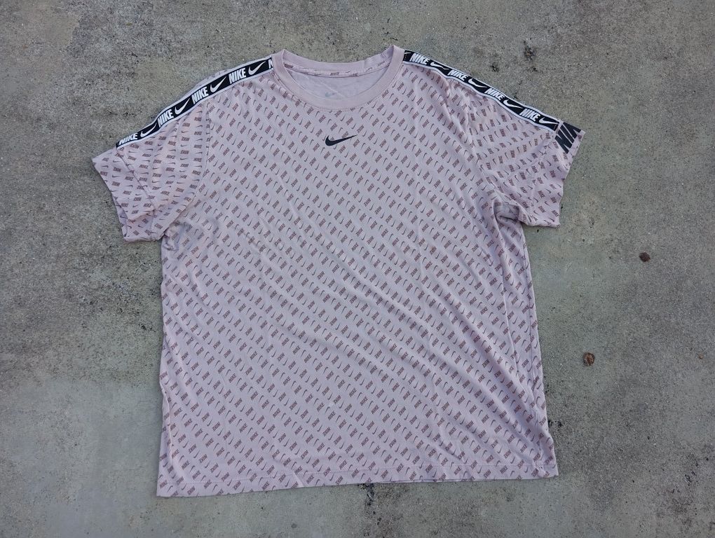 Nike Nike AOP + Sidetape tshirt sports fashion designer Size US L / EU 52-54 / 3 - 5 Thumbnail