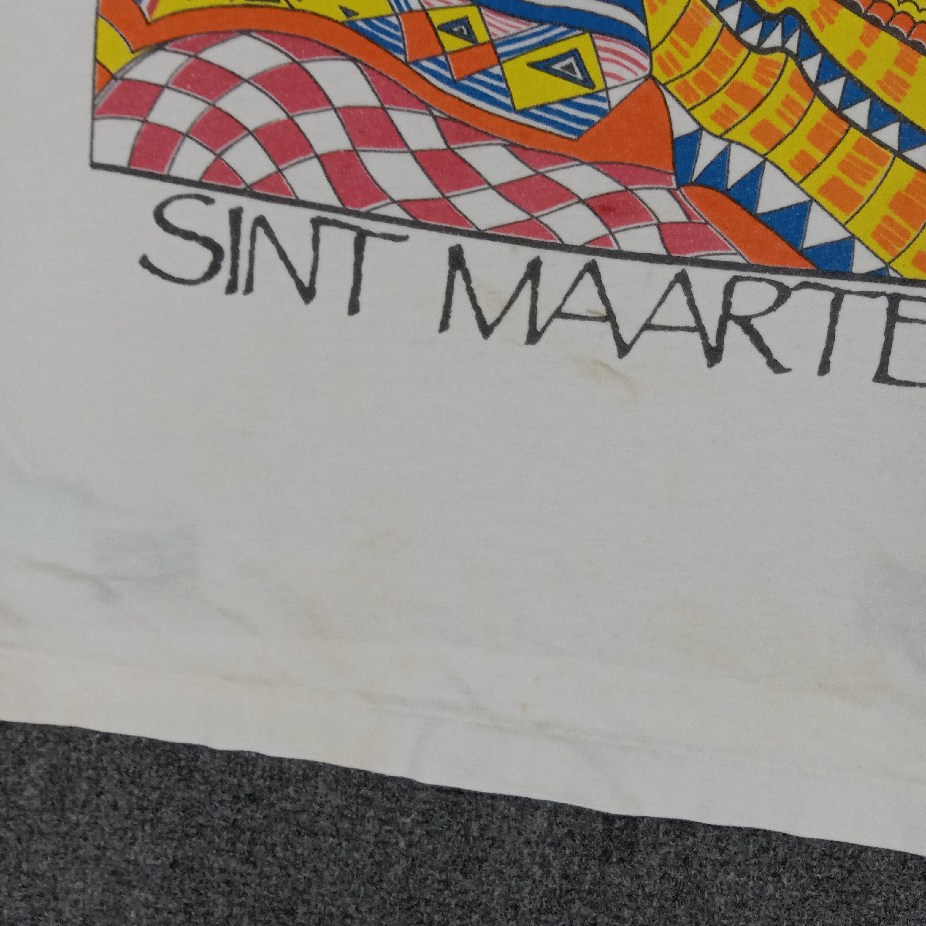 Vintage Guavaberry Sint Maarten Karvanal Artist Tshirt Size US L / EU 52-54 / 3 - 2 Thumbnail