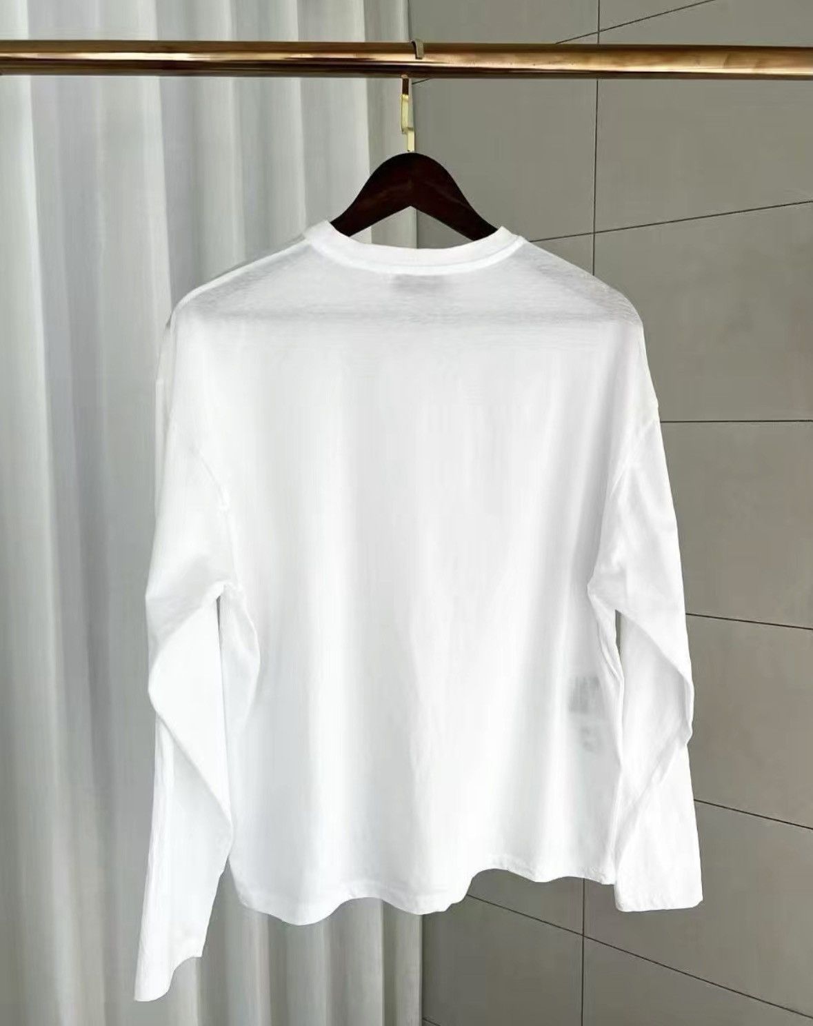 Miu Miu Miu miu New white chest logo long sleeve Size US XS / EU 42 / 0 - 2 Thumbnail