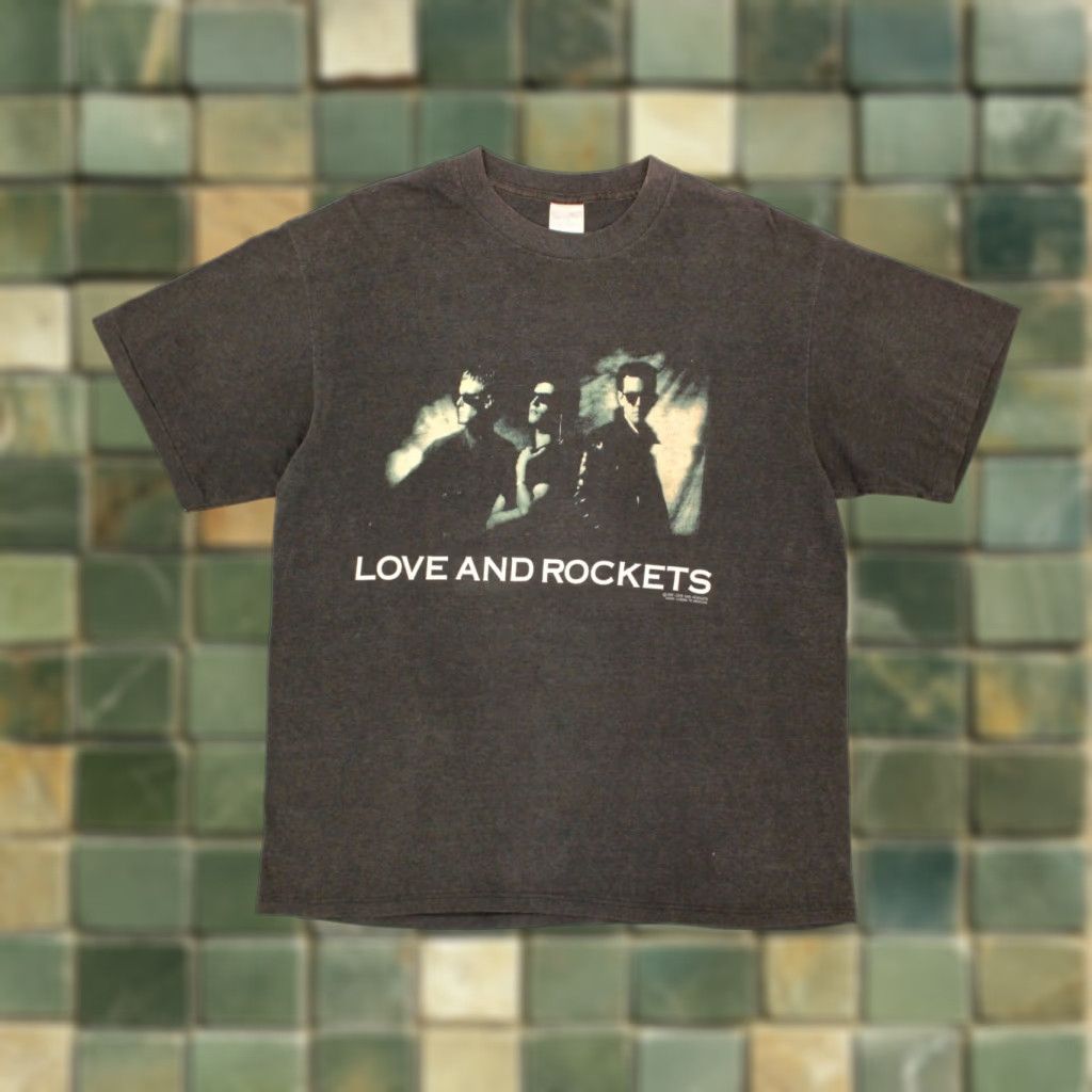 Vintage Nike T-Shirt Mens VTG 80s Love and Rockets So Alive Tour 1989 Black L 1980s Graphic Tee All Size US L / EU 52-54 / 3 - 1 Thumbnail