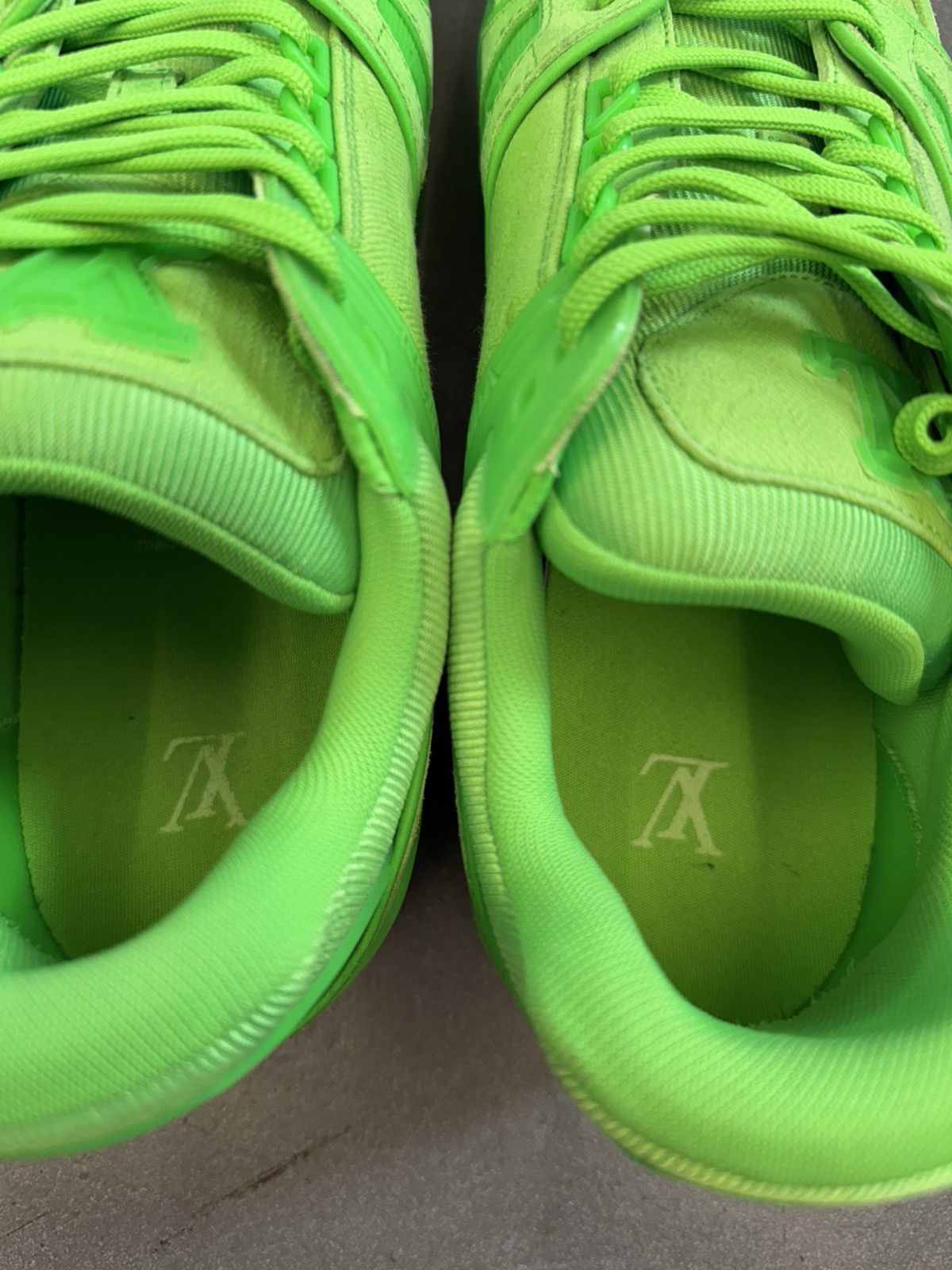 Louis Vuitton Louis Vuitton Trainer Fluorescent Green Size LV 10 / US 11 Size US 11 / EU 44 - 6 Thumbnail
