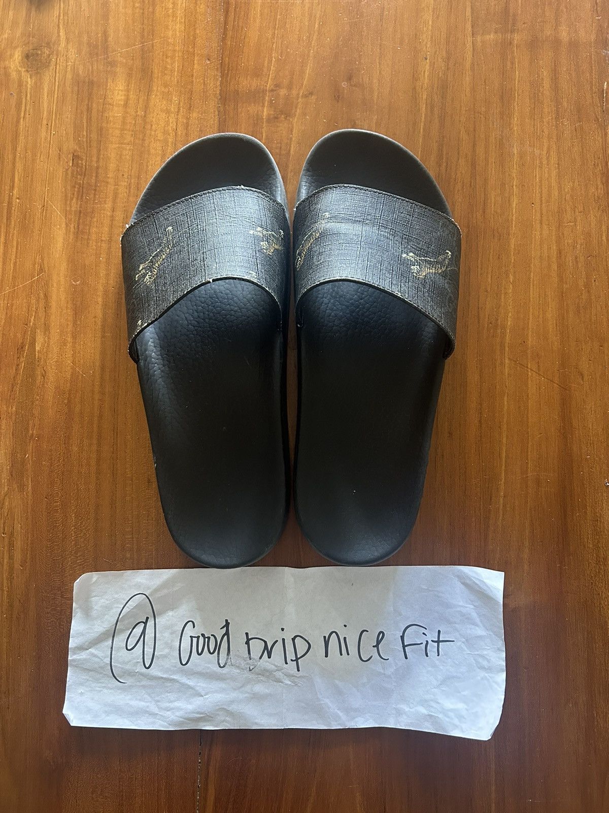 Gucci slide GG supreme tigers