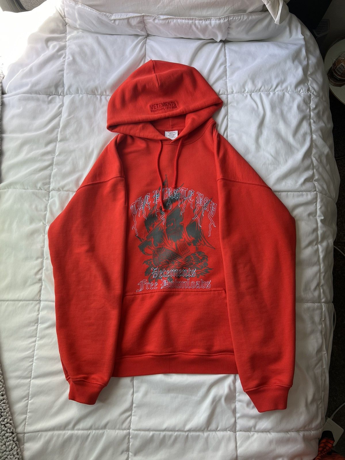 image of Vetements Pirate Bay in Red, Men's (Size Small)