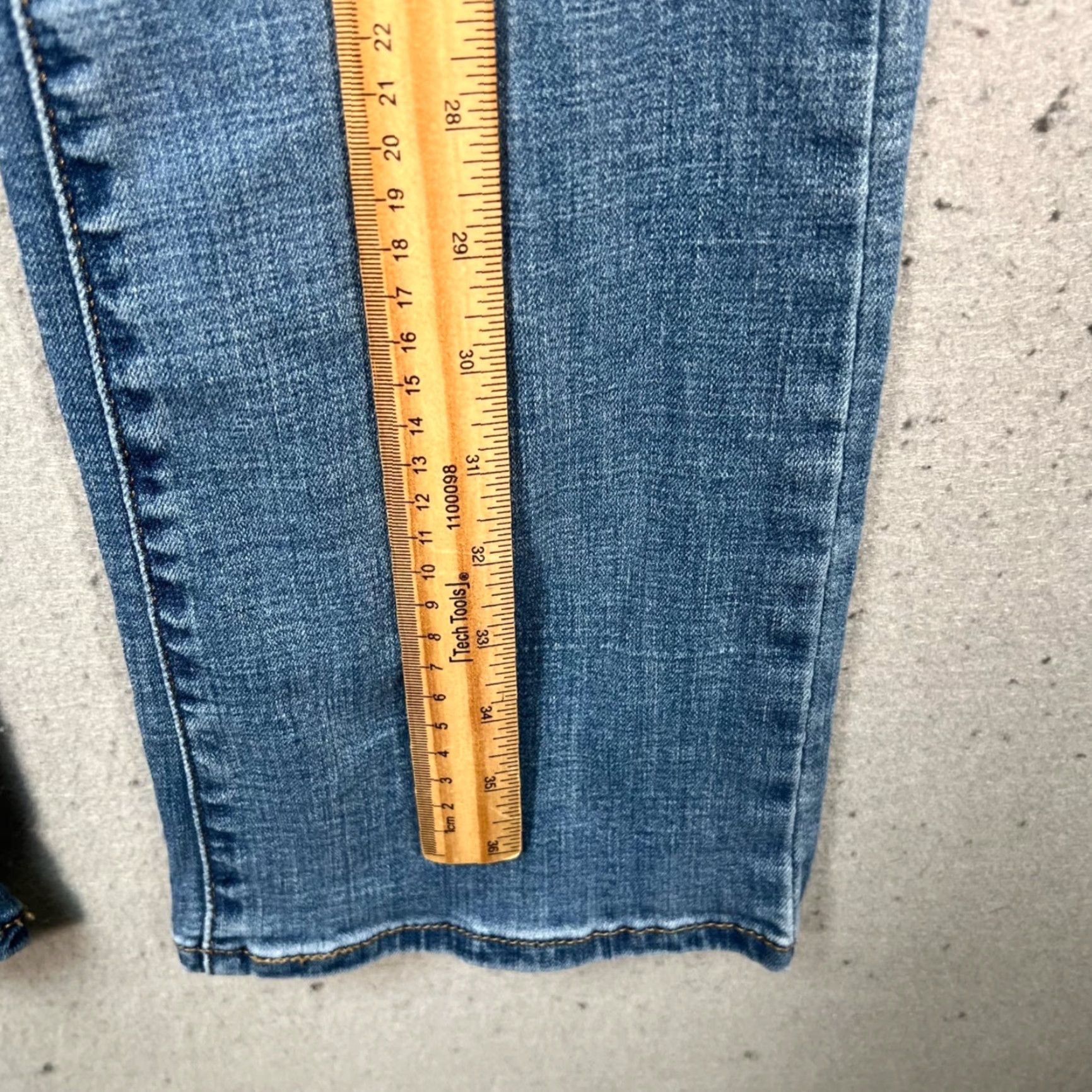 Levi's Levis 315 Shaping Bootcut Denim Jeans 28 Womens Medium Blue Stretch Jeans Size 28" / US 6 / IT 42 - 7 Thumbnail