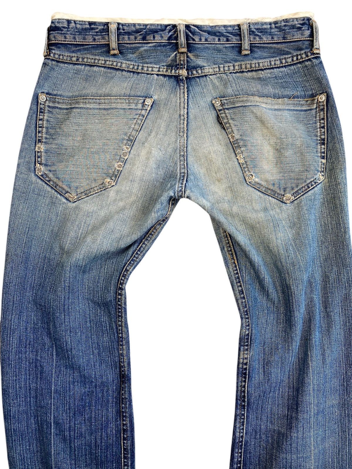 Japanese Brand Cosmic Wonder Jeans Distressed Mudwash Regular Fit Denim Size US 32 / EU 48 - 13 Thumbnail
