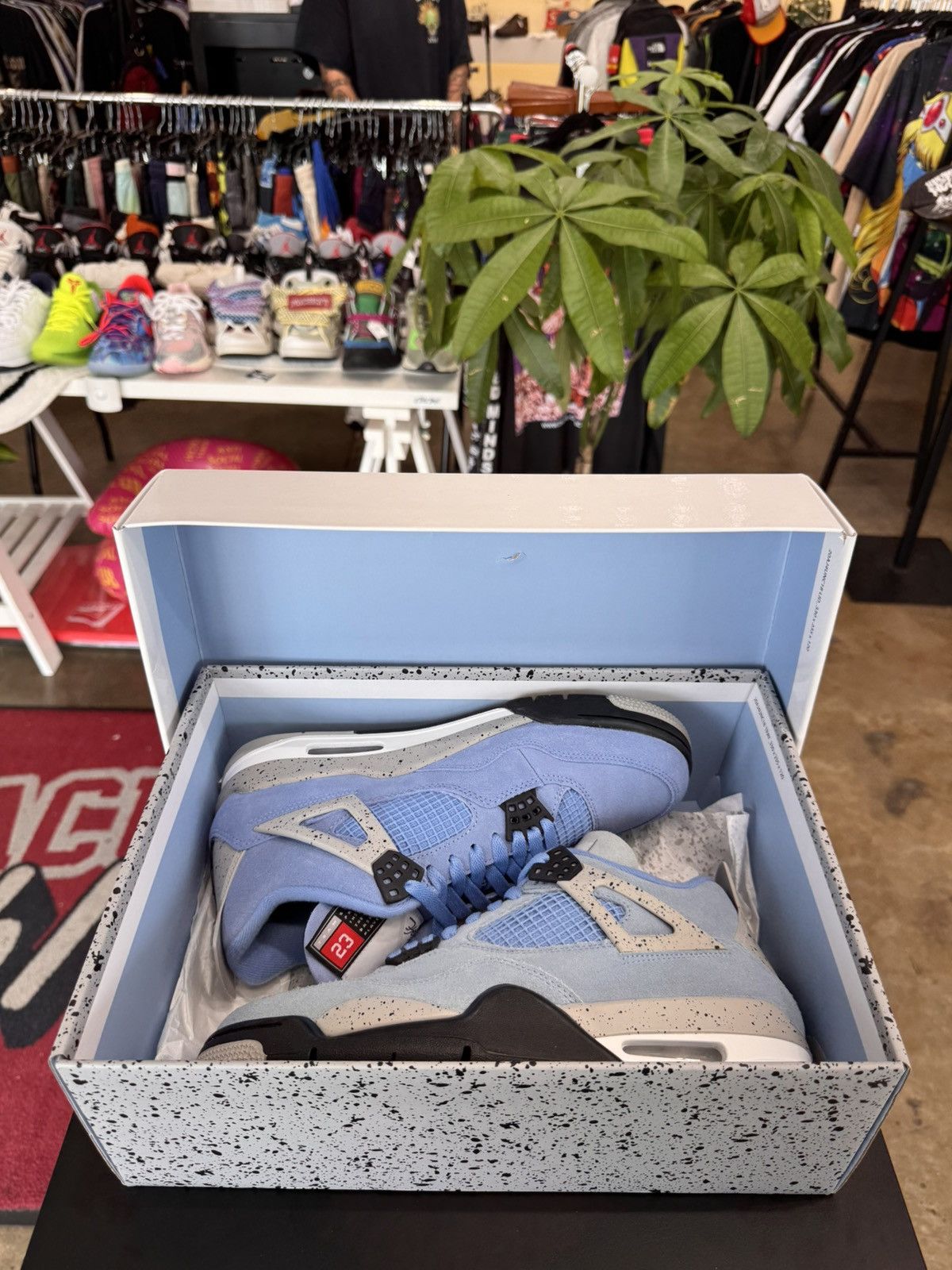 Jordan Brand Air Jordan 4 University Blue Size 9 (2021) Size US 9 / EU 42 - 10 Thumbnail