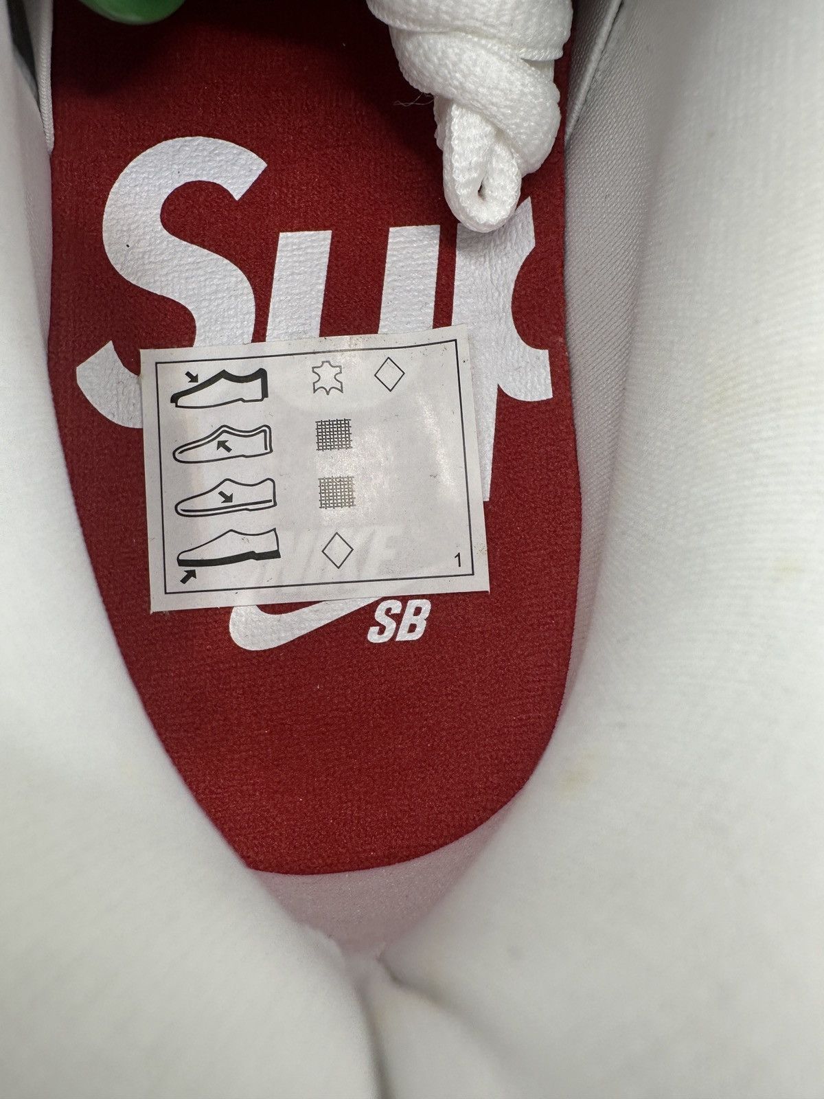 Nike SB Nike SB Dunk Low Supreme Jewel Swoosh Size US 10.5 / EU 43-44 - 10 Thumbnail
