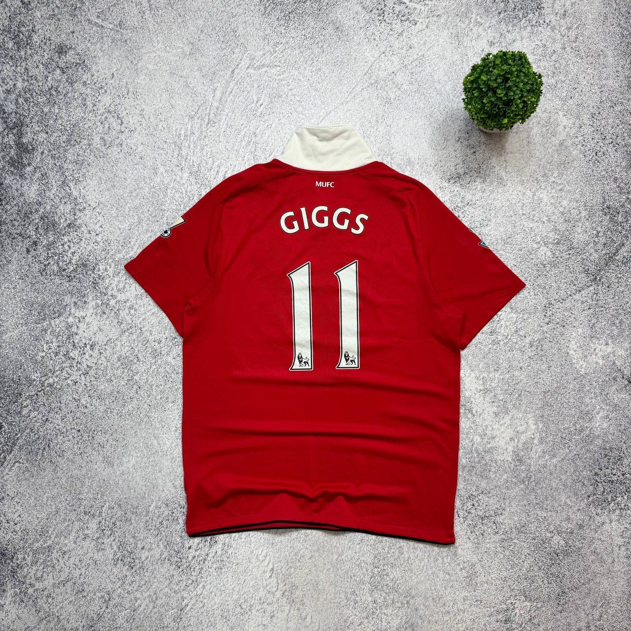 Nike Nike Manchester United 2010/2011 Giggs #11 Football Jersey Size US L / EU 52-54 / 3 - 16 Thumbnail