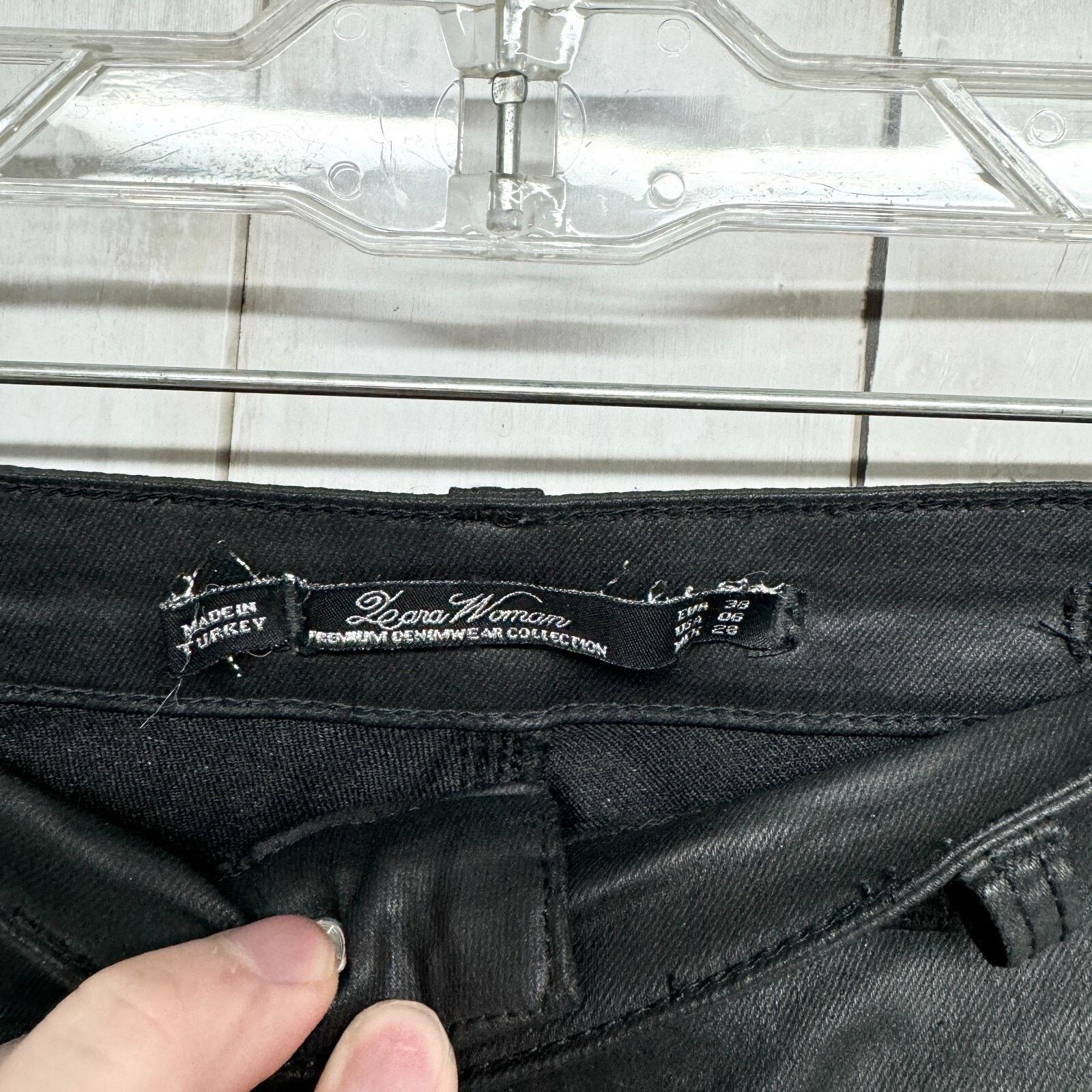 Zara Zara Woman Pants Sz 6 Pleather High Rise Slim Fit Black Zip Size 28" / US 6 / IT 42 - 3 Thumbnail