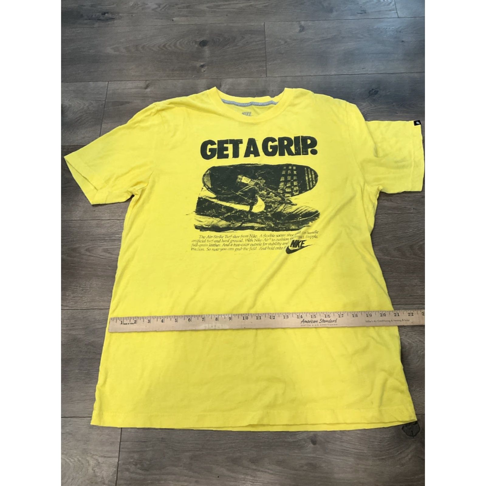Nike VINTAGE Nike Athletics Get a grip T-shirt Big Print Yellow L Mens Crew Neck Long Sleeve Graphic Print 90s Vintage Nike Athletic Shirt Size US L / EU 52-54 / 3 - 3 Thumbnail